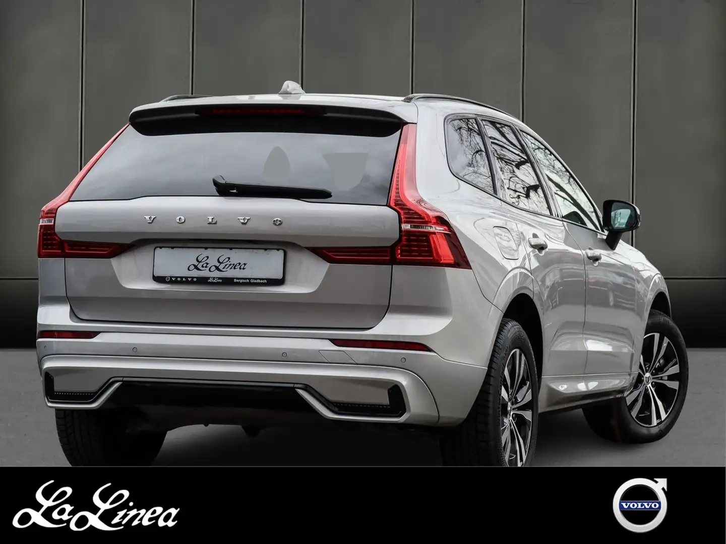 Volvo XC60 T8 Recharge Ultimate Dark Plug-In Hybrid AWD Plateado - 2