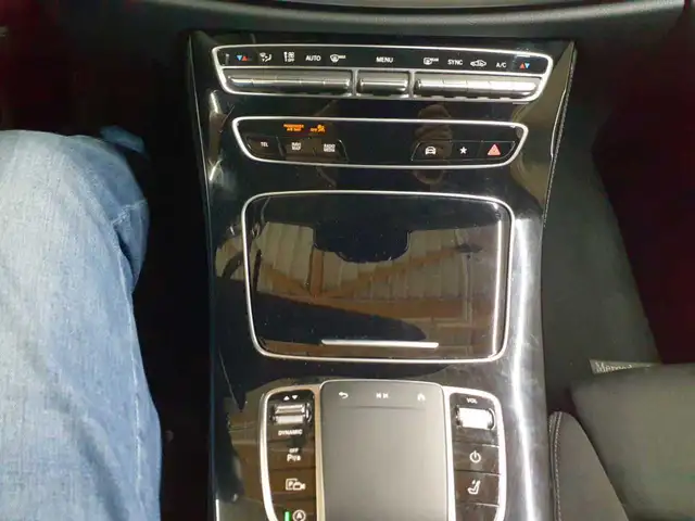 Mercedes-Benz E-Class view 10