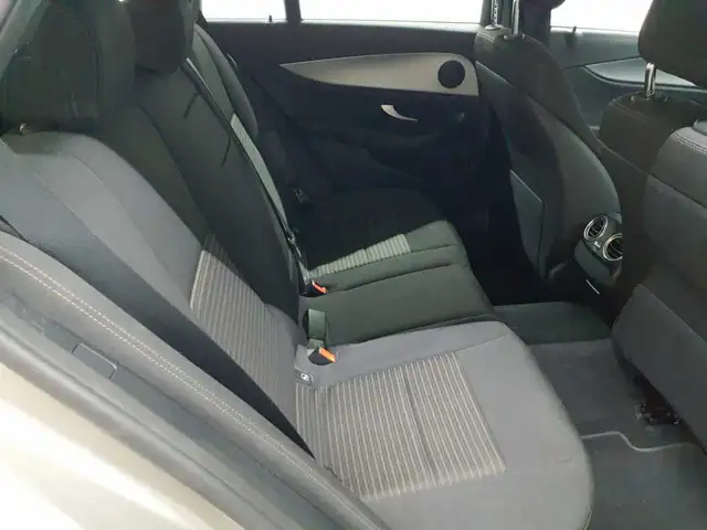 Mercedes-Benz E-Class view 14