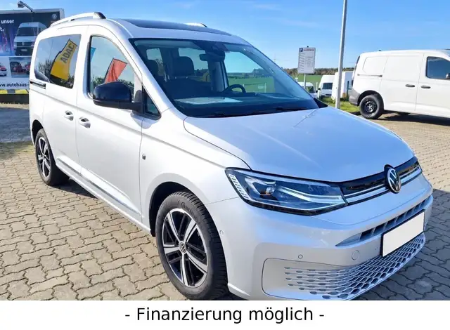 Volkswagen Caddy 2.0 TDI Style Kamera LED PanoDach 1. Hand