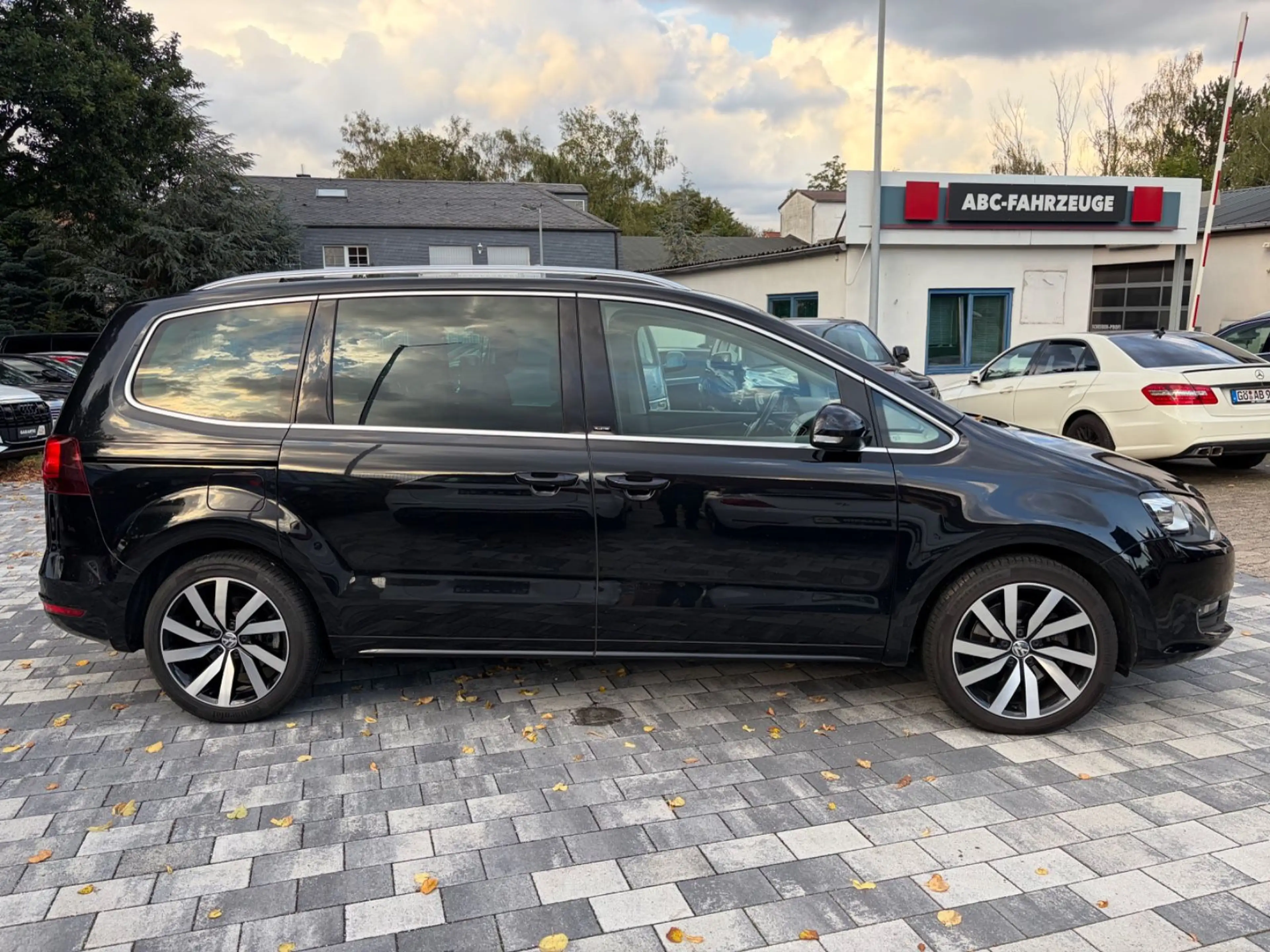 Volkswagen Sharan Allstar 2.0 TDI — photo 4
