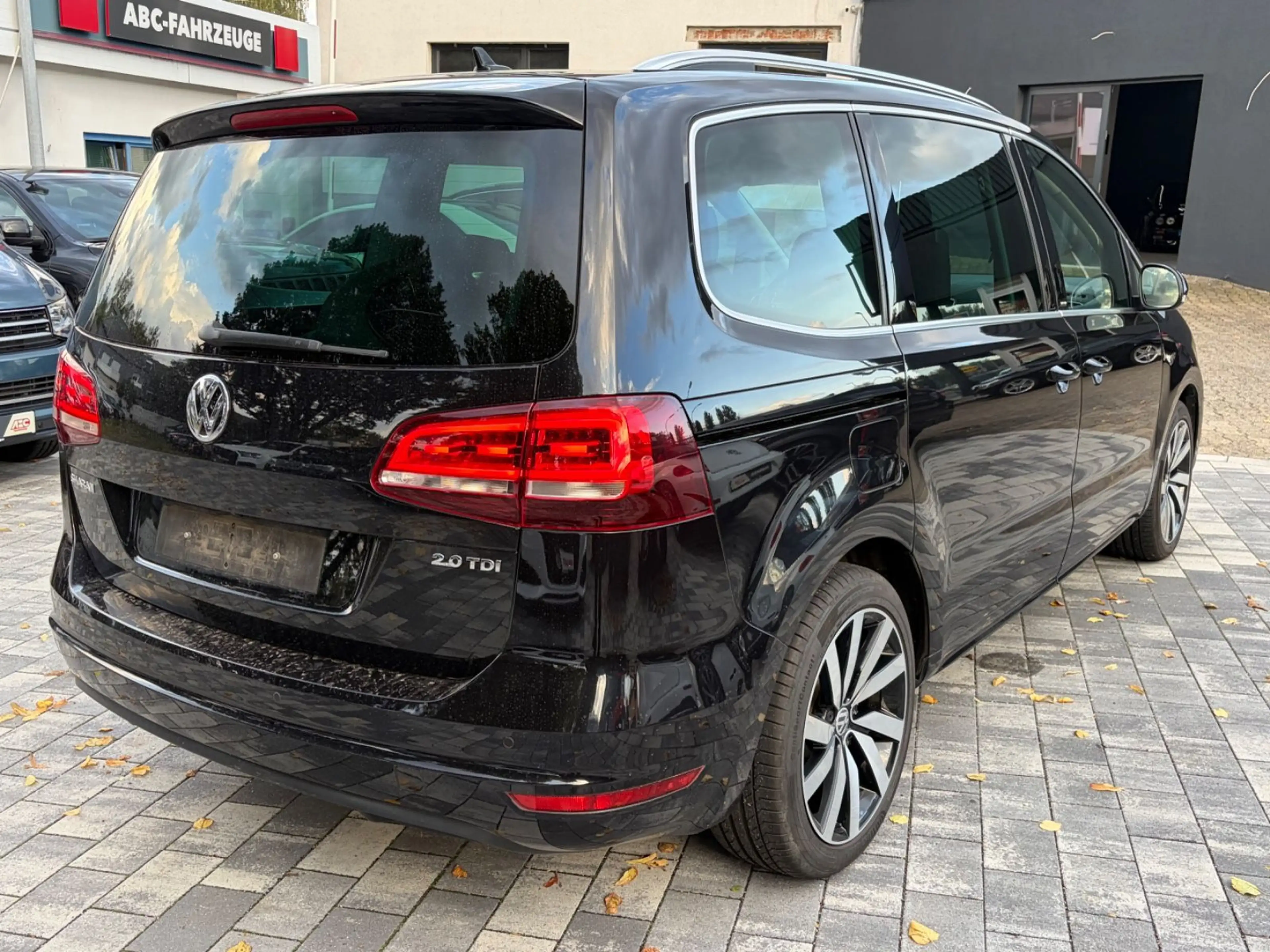 Volkswagen Sharan Allstar 2.0 TDI — photo 5
