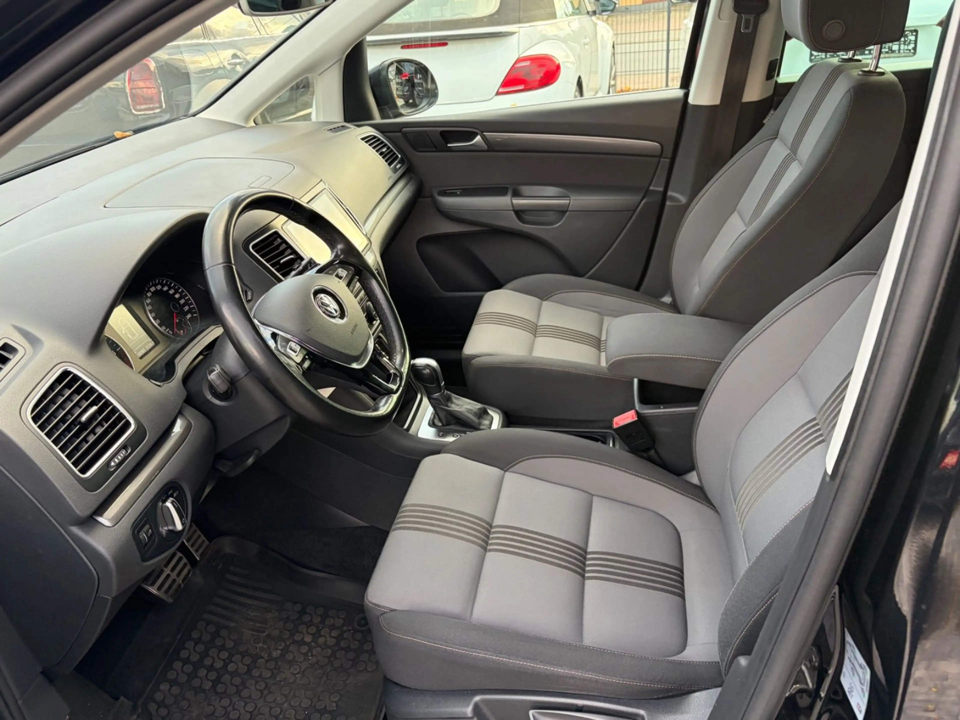 Volkswagen Sharan Allstar 2.0 TDI — photo 10
