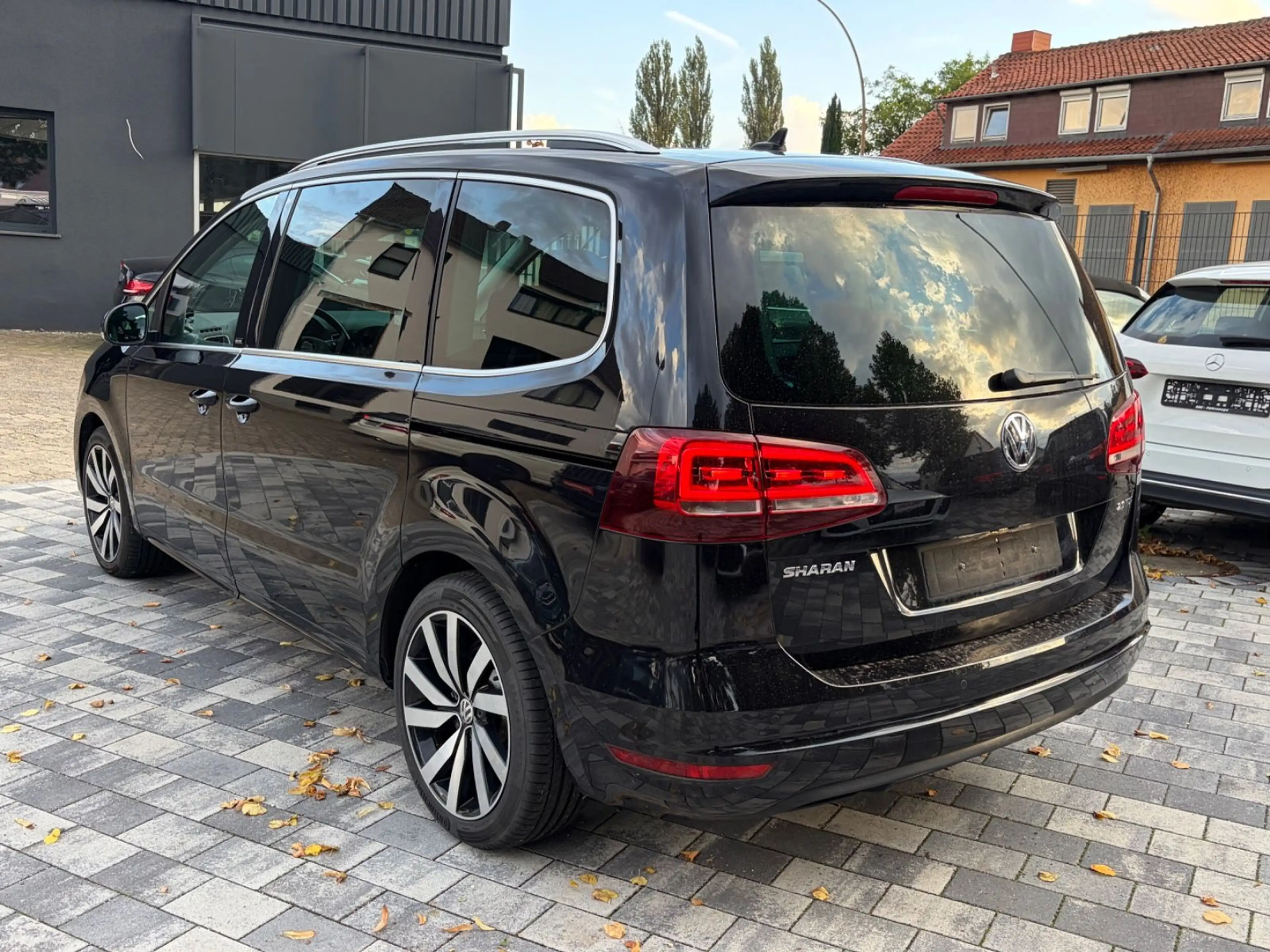 Volkswagen Sharan Allstar 2.0 TDI — photo 7