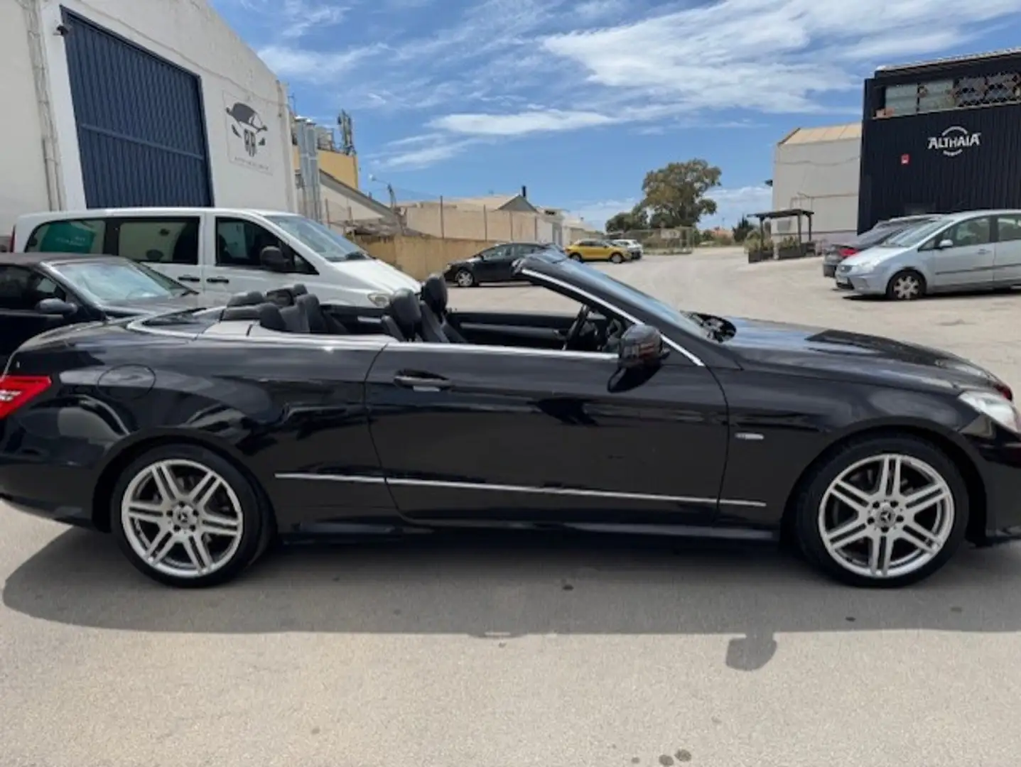 Mercedes-Benz E 350 Cabrio 350CDI BE Aut. Zwart - 1