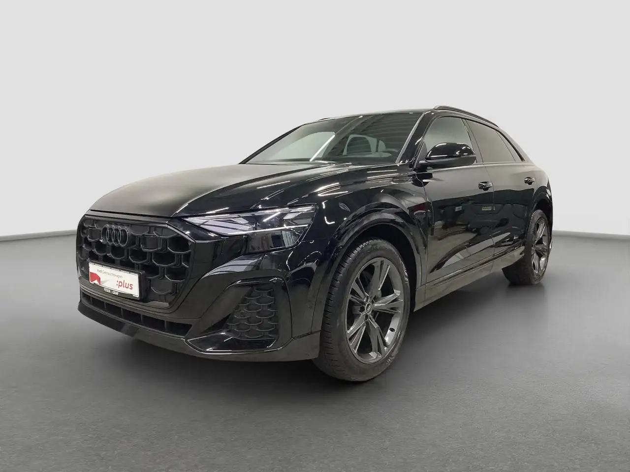 Audi Q8 S line 50 TDI Pano AHK HUD Matrix RFK ACC 9