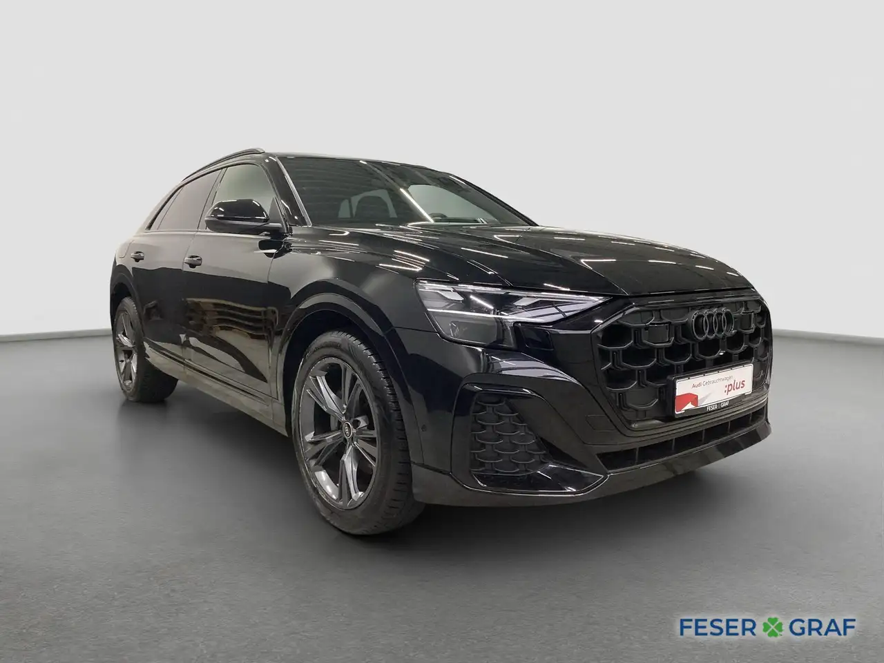 Audi Q8 S line 50 TDI Pano AHK HUD Matrix RFK ACC 2