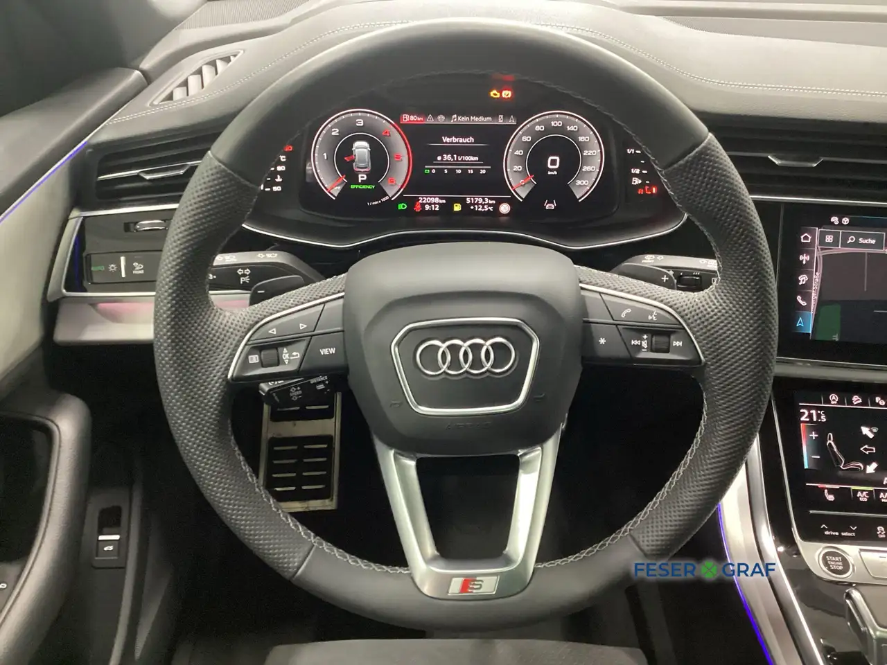 Audi Q8 S line 50 TDI Pano AHK HUD Matrix RFK ACC 6