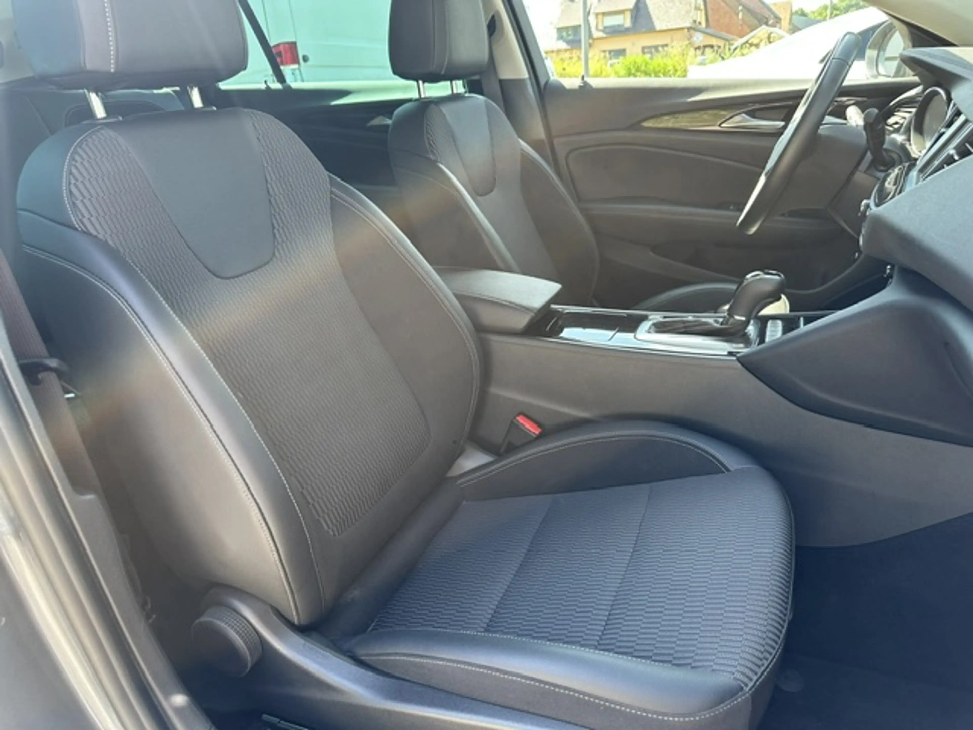 Opel Insignia Insignia Sports Tourer 1.5 Turbo D met optie's in goede staat! — photo 12