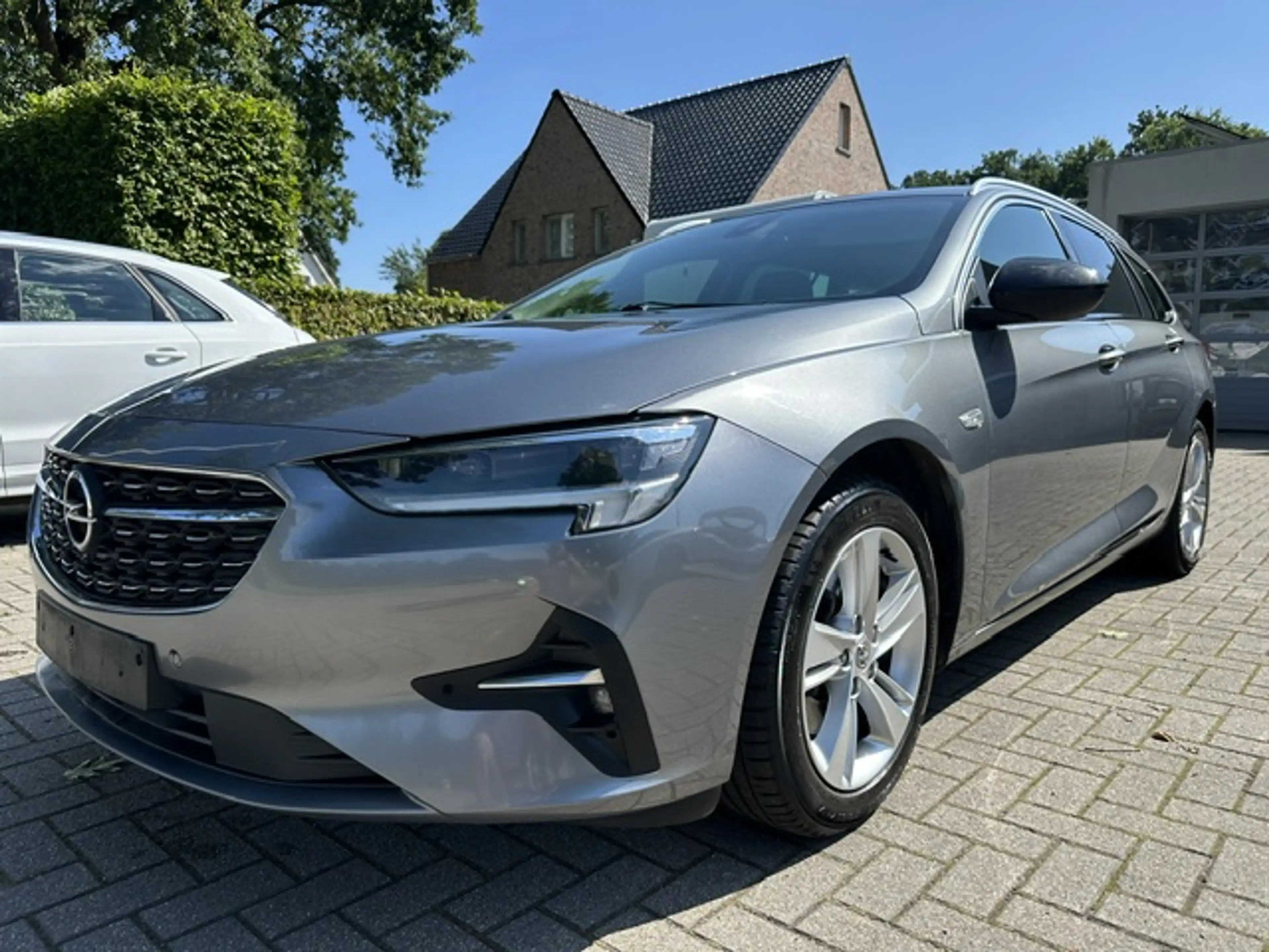 Opel Insignia Insignia Sports Tourer 1.5 Turbo D met optie's in goede staat!