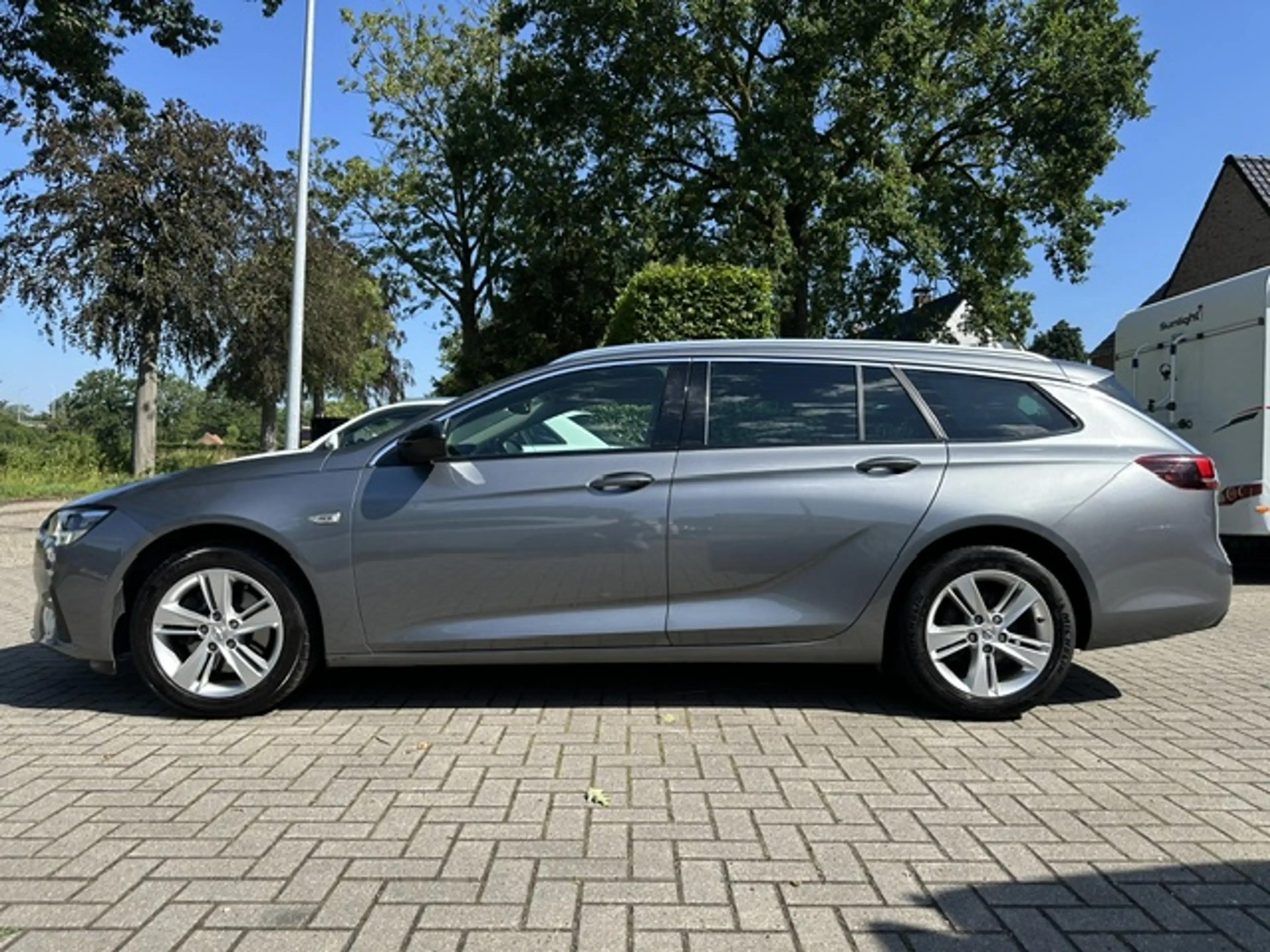 Opel Insignia Insignia Sports Tourer 1.5 Turbo D met optie's in goede staat! — photo 2