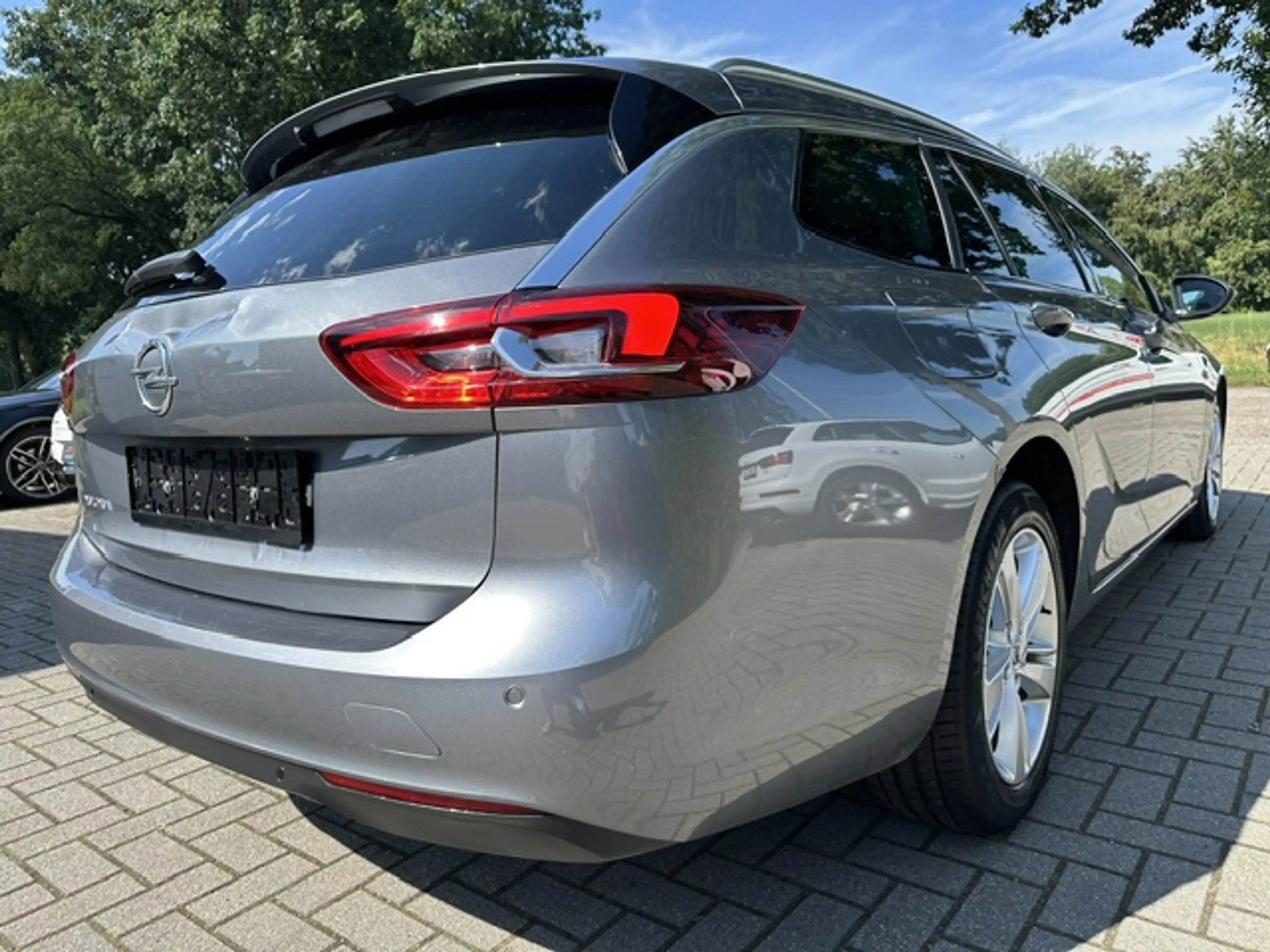 Opel Insignia Insignia Sports Tourer 1.5 Turbo D met optie's in goede staat! — photo 4