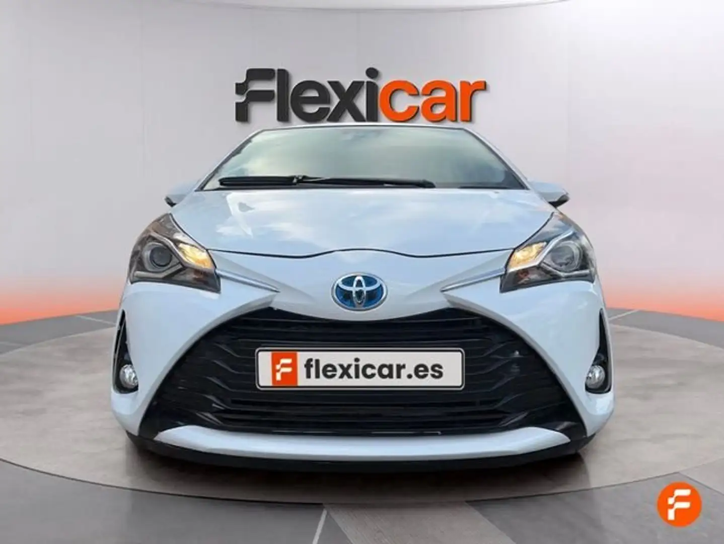 Toyota Yaris Hybrid 1.5 Active Blanco - 2