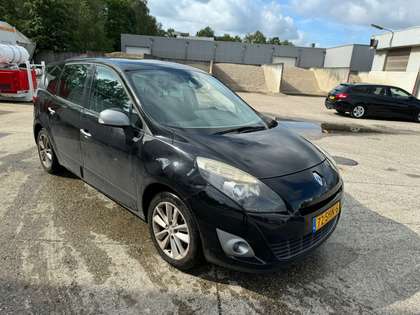 Renault Grand Scenic 1.4 TCe Parisienne 7p. Motor tikt