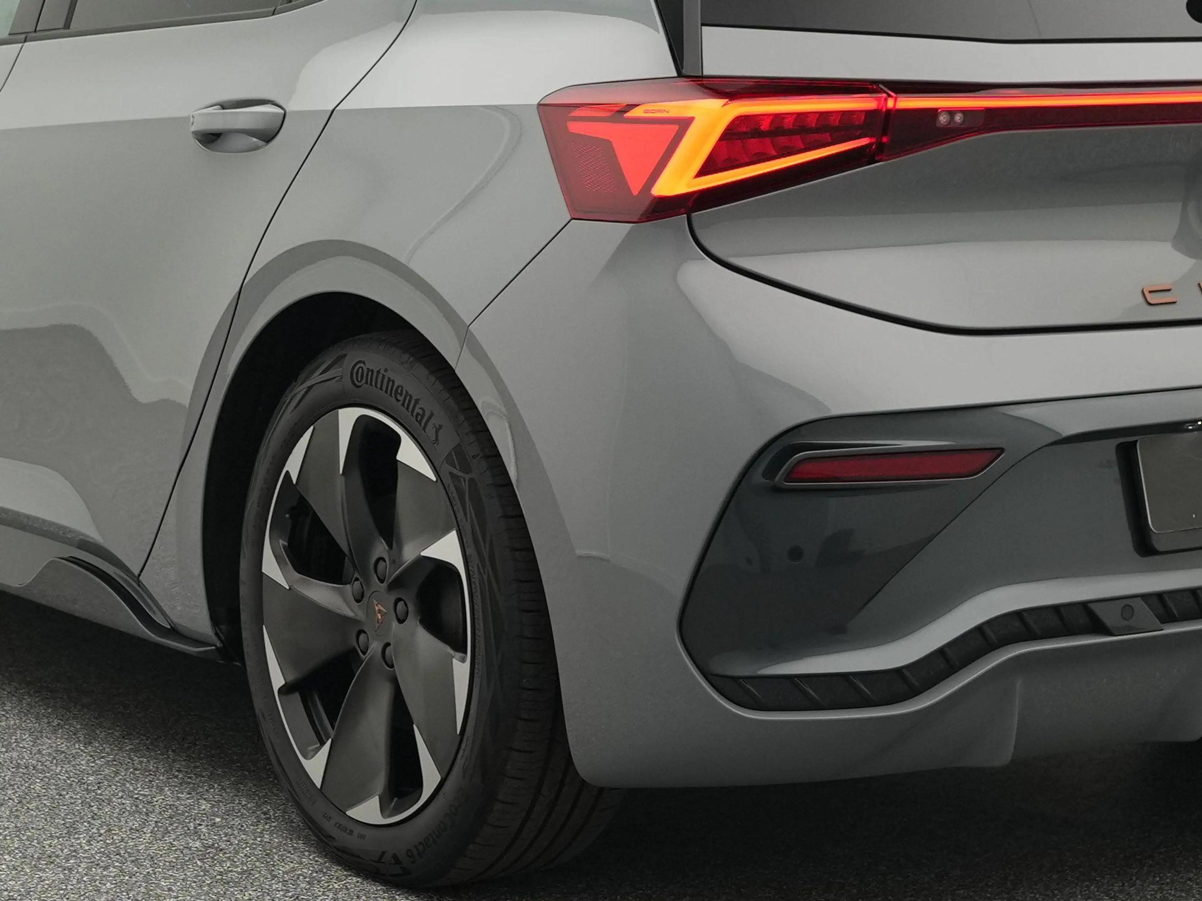 CUPRA Born Adrenaline 62 kWh 230pk | SOH 98% | Warmtepomp | N — photo 15