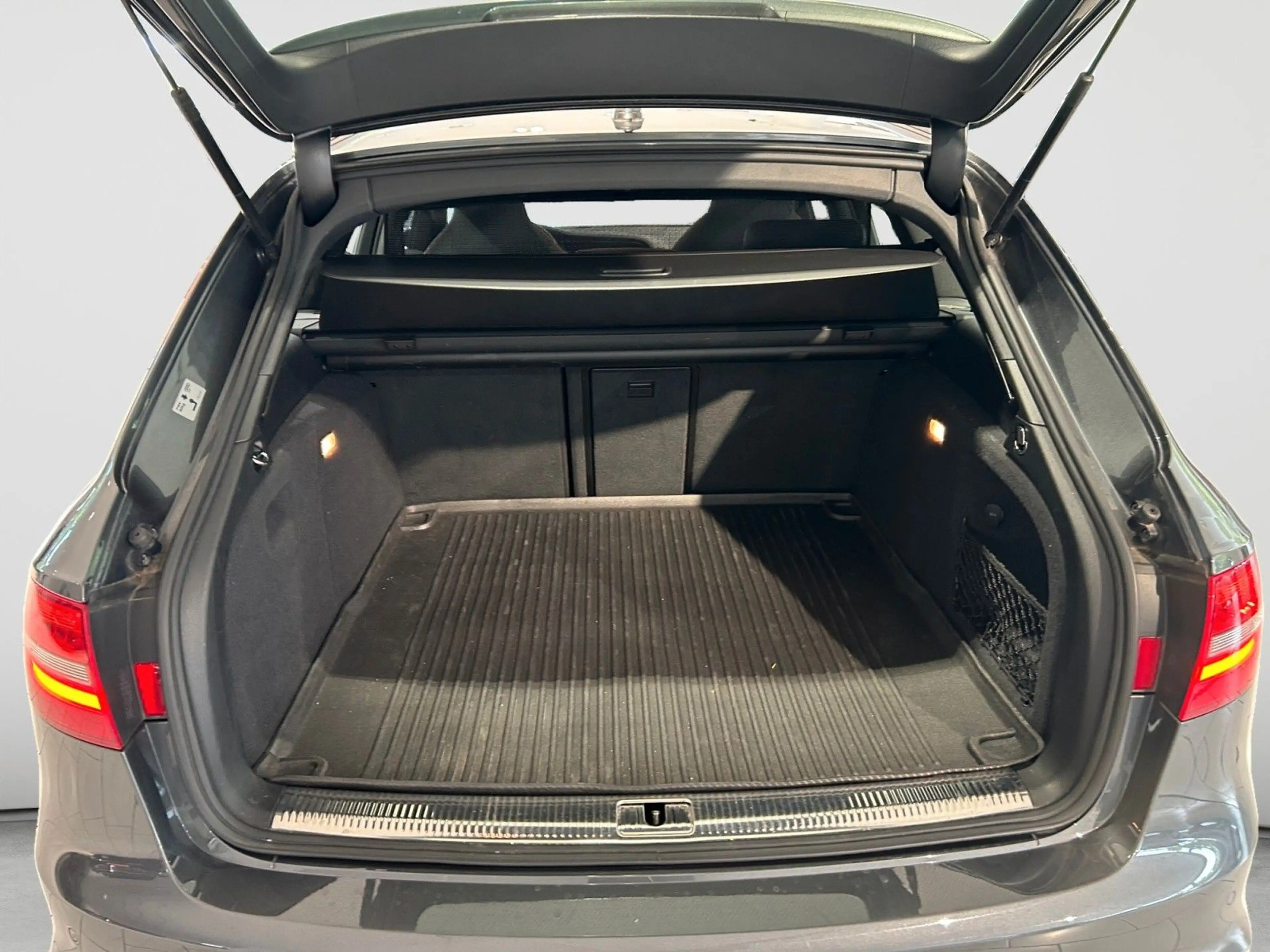 Audi S4 Av. 3.0TFSI qu. S-Tro AHK MAGNETIC ACC S-SITZ — photo 9