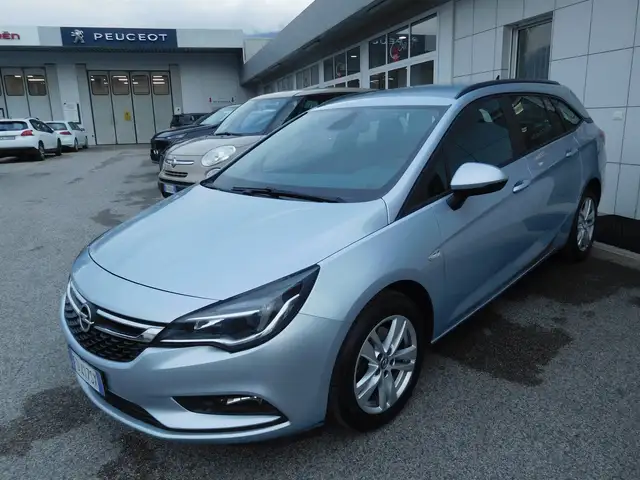 Opel Astra Astra 1.6 CDTi 136CV aut. Sports Tourer Business P