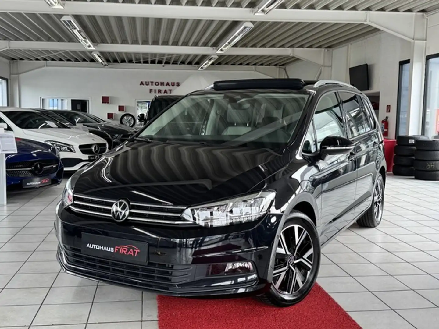 Volkswagen Touran°Navi°LED°Virtuell Cockpit°7 Sitzer°ACC Siyah - 1