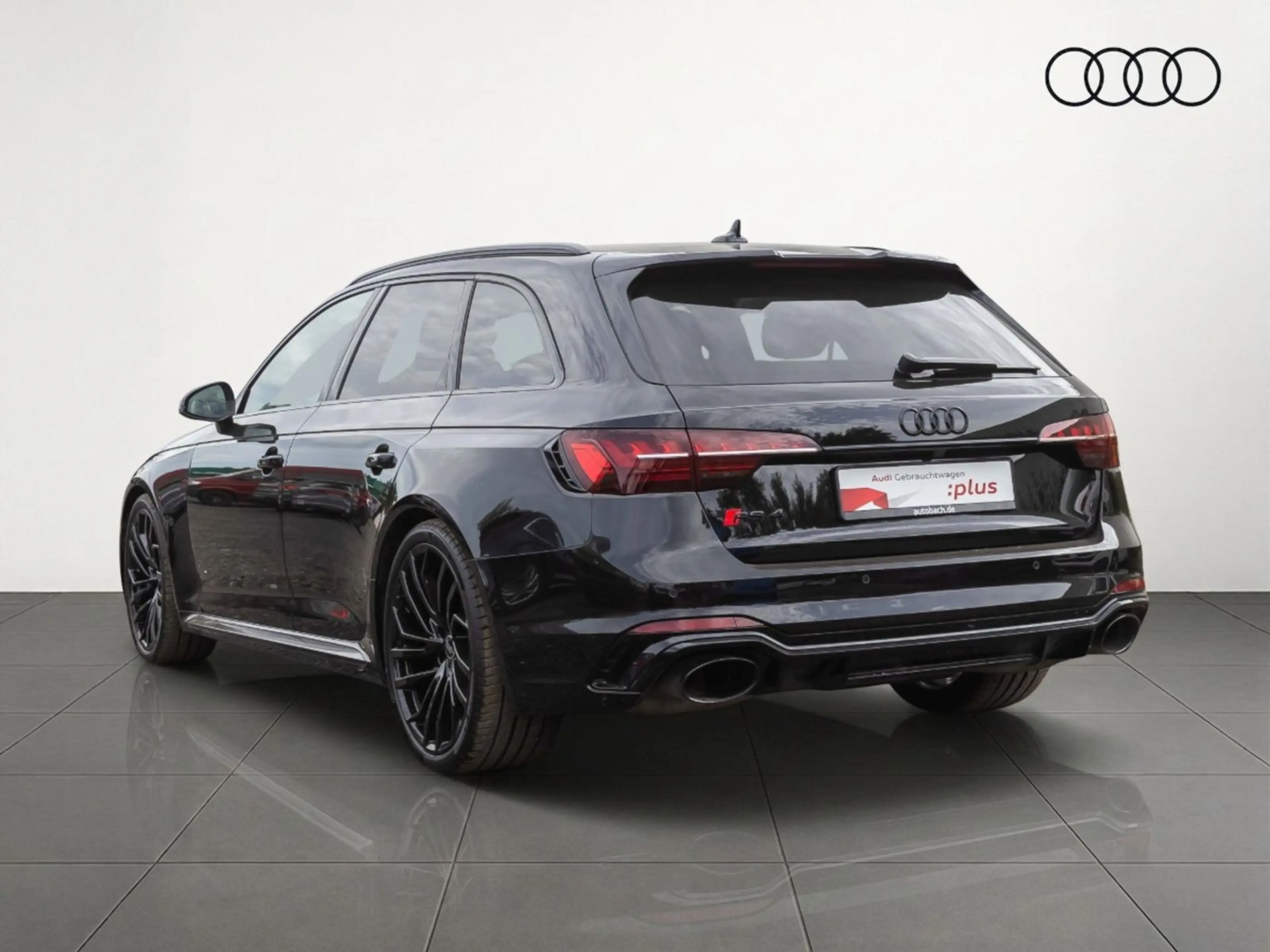 Audi RS4 RS4 Avant Matrix Sportfahrwerk Sportabgasanlage — photo 9