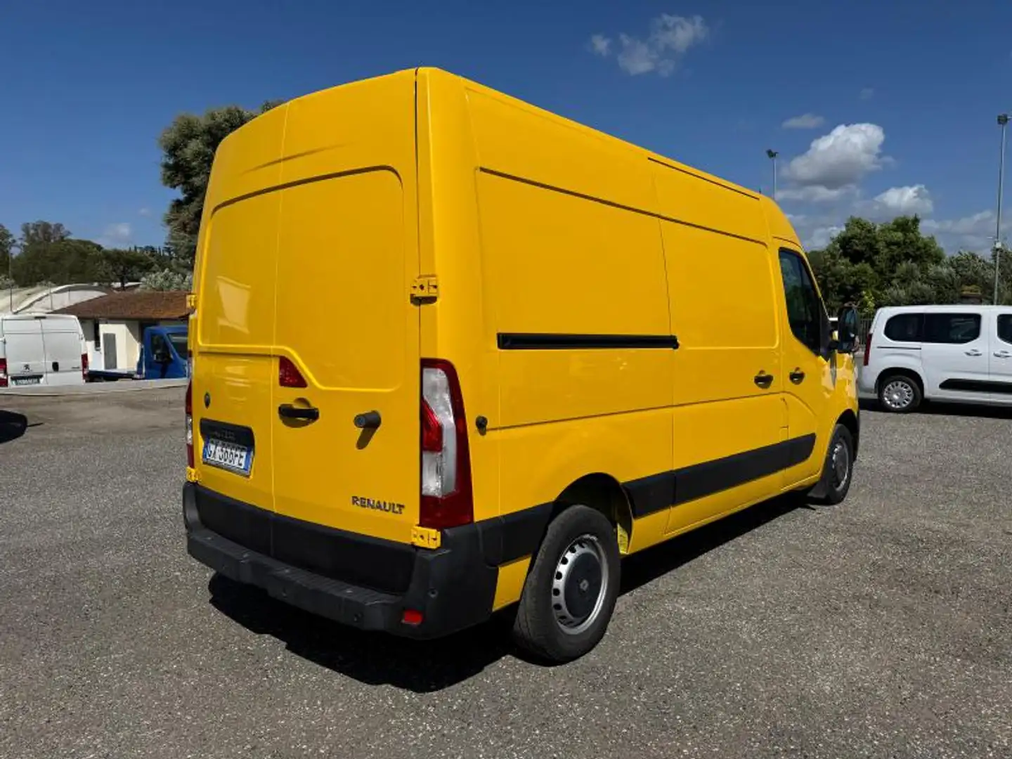 Renault Grand Scenic RENAULT Master T28 2.3 dCi 135 L2 H2 Furgone Ice Plus Jaune - 2