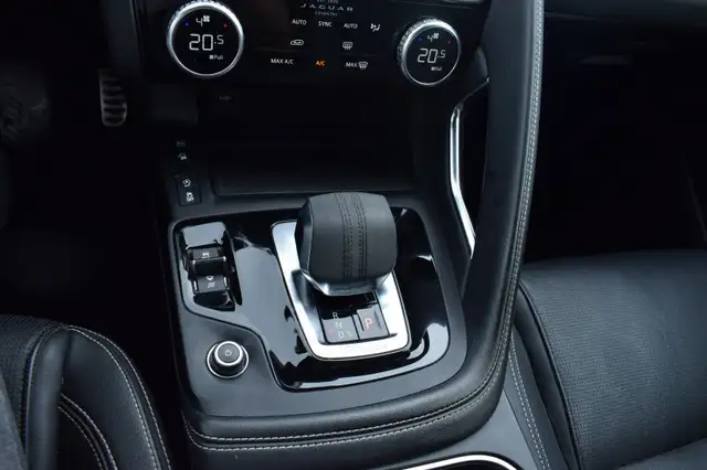 Jaguar E-Pace view 3