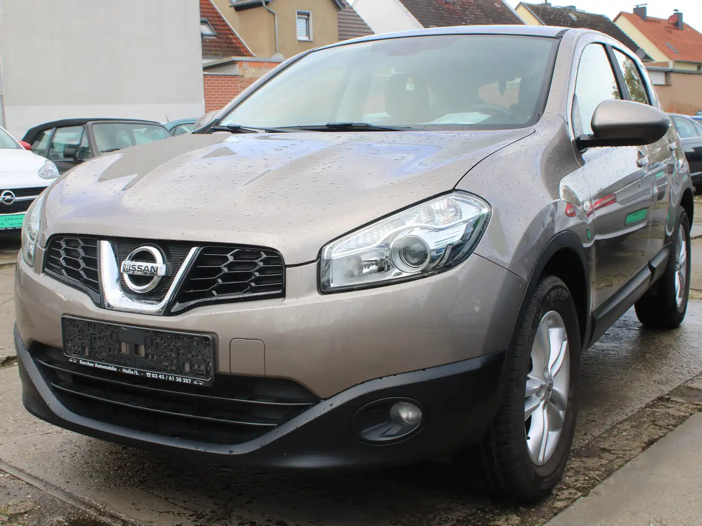 Nissan Qashqai Acenta 4X4*98TKM*SR/WR*Klimatronic*PDC* Béžová - 2