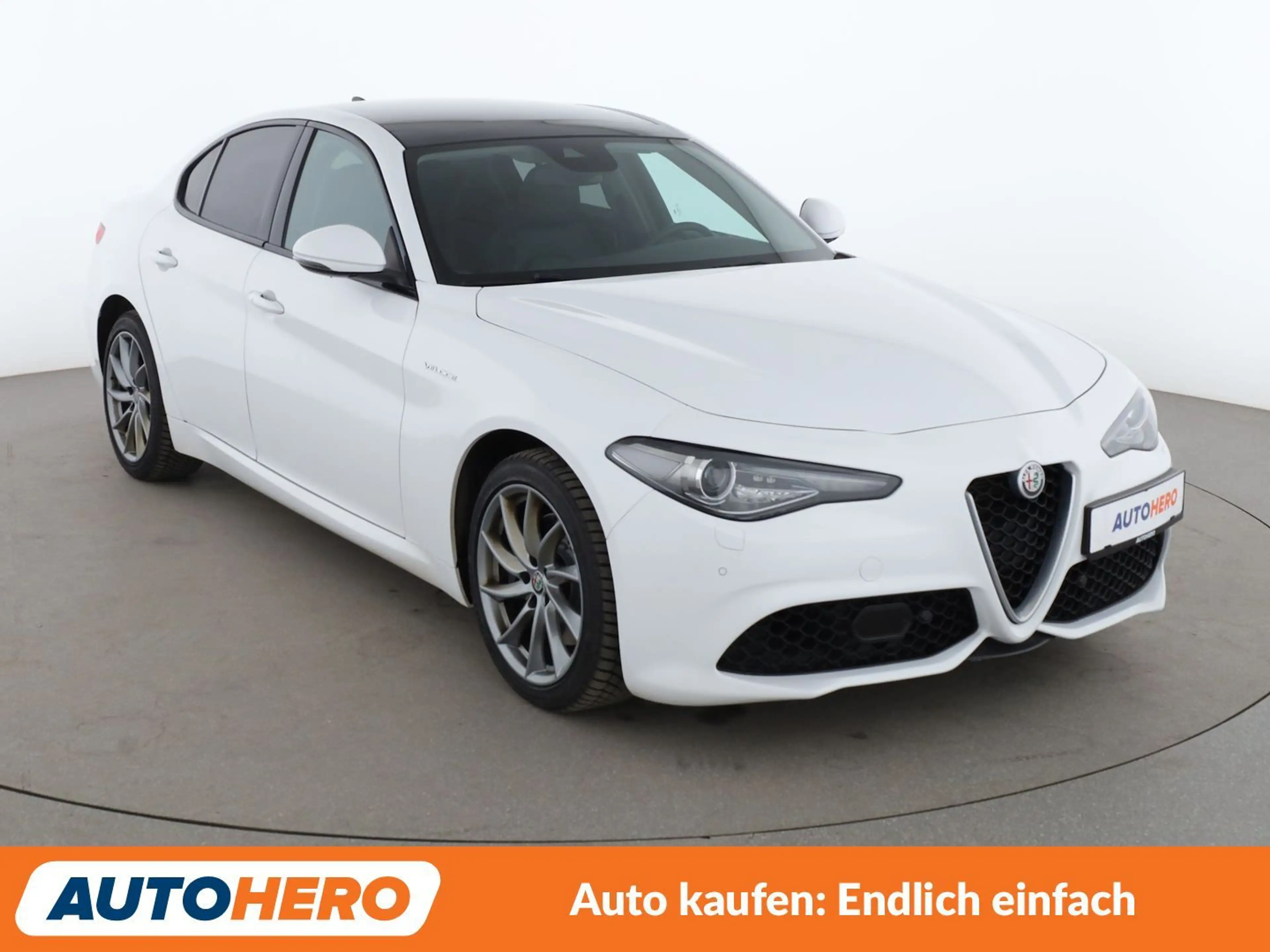 Alfa Romeo Giulia 2.0 Turbo Veloce Aut.*NAVI*BI-XENON*ACC*CAM*SHZ* — photo 8