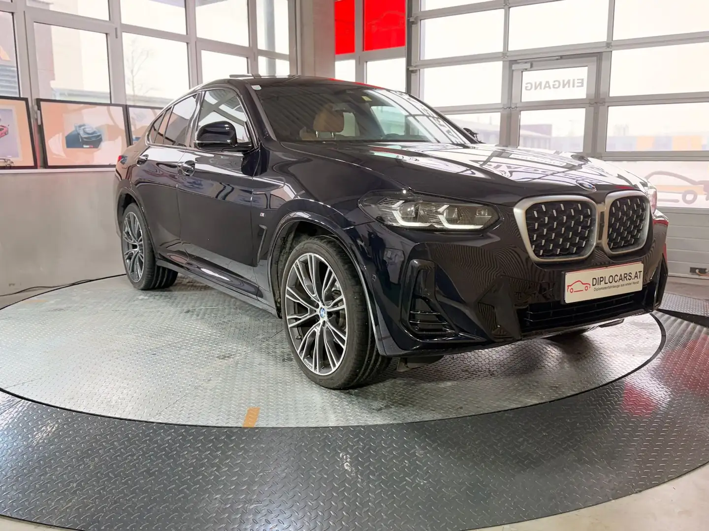 BMW X4 xDrive 20 d M-Sport Schwarz - 1