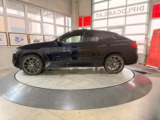 BMW X4 xDrive 20 d M-Sport Ansicht 8
