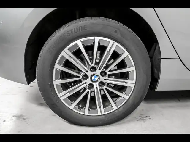 BMW 2 Series view 8