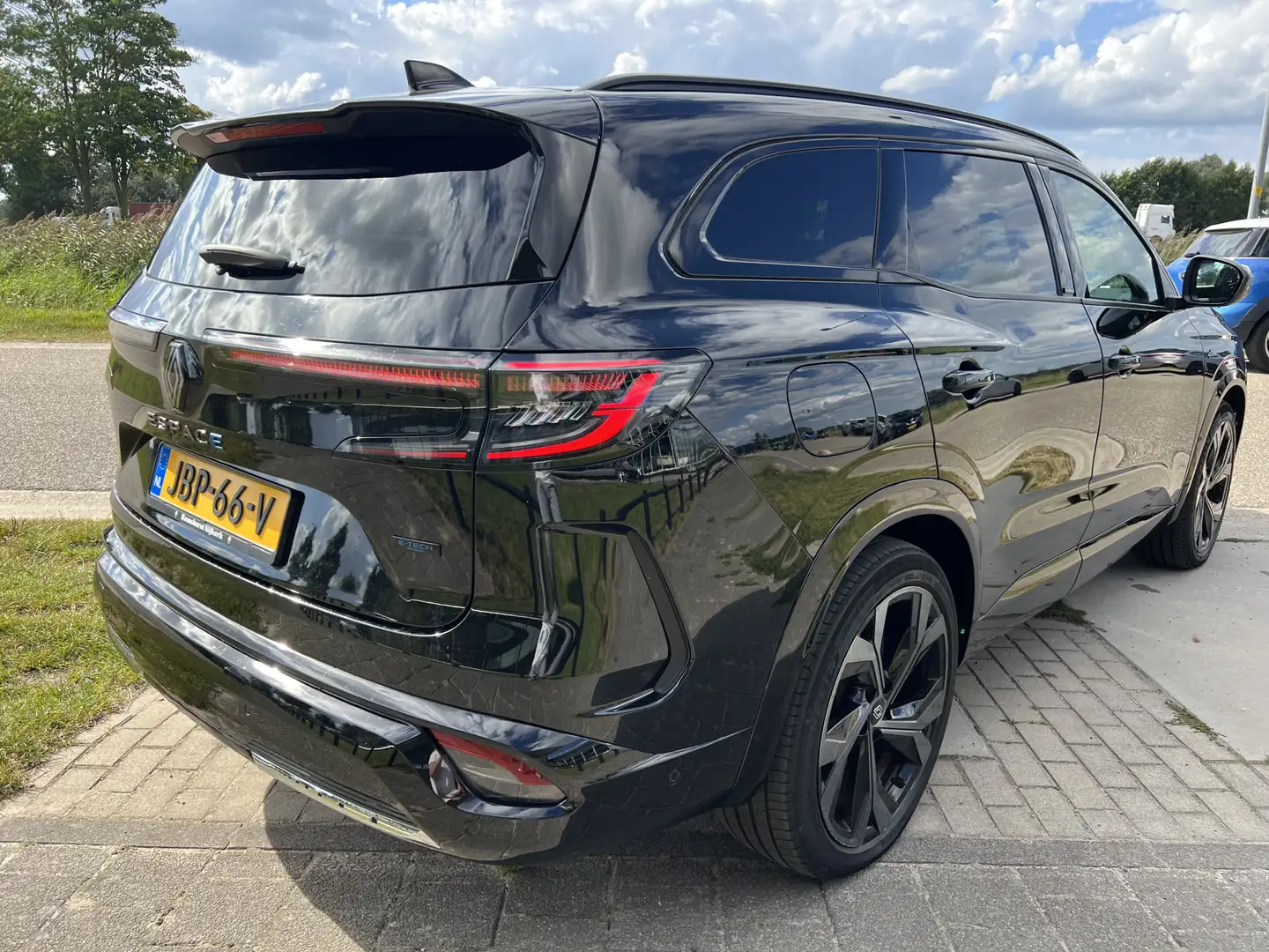 Renault Espace E-Tech full hybrid 200 esprit Alpine 7 Persoons / Schwarz - 2