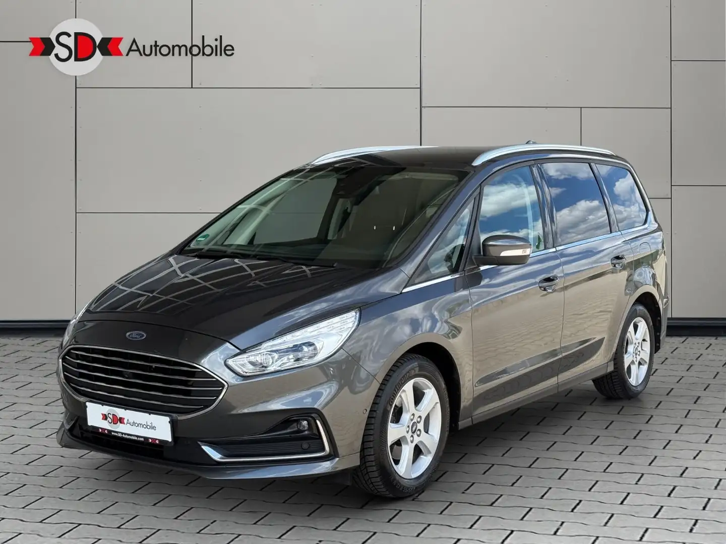 Ford Galaxy 2.0 Titanium X Pano LED BLIS Leder ACC AH Grau - 1