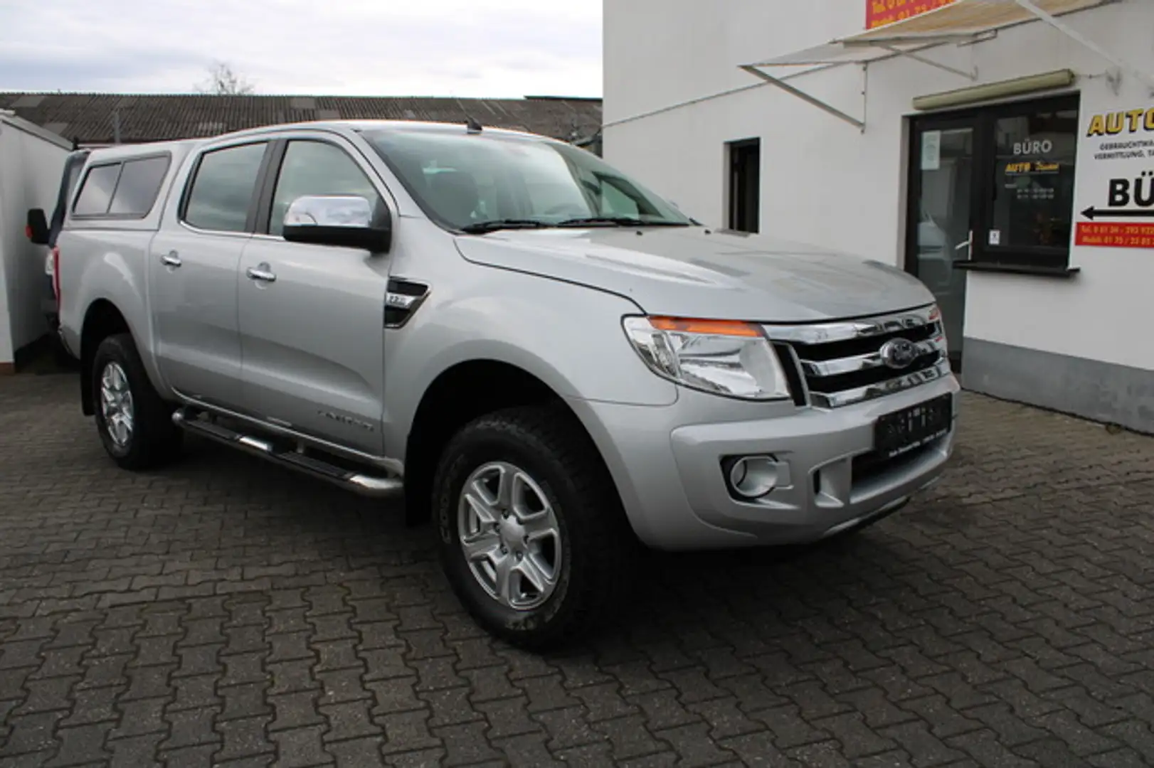 Ford Ranger 2.2 Limited 4x4 Doka *48TKM*1Hand*Scheckheft*Hardt Silber - 1