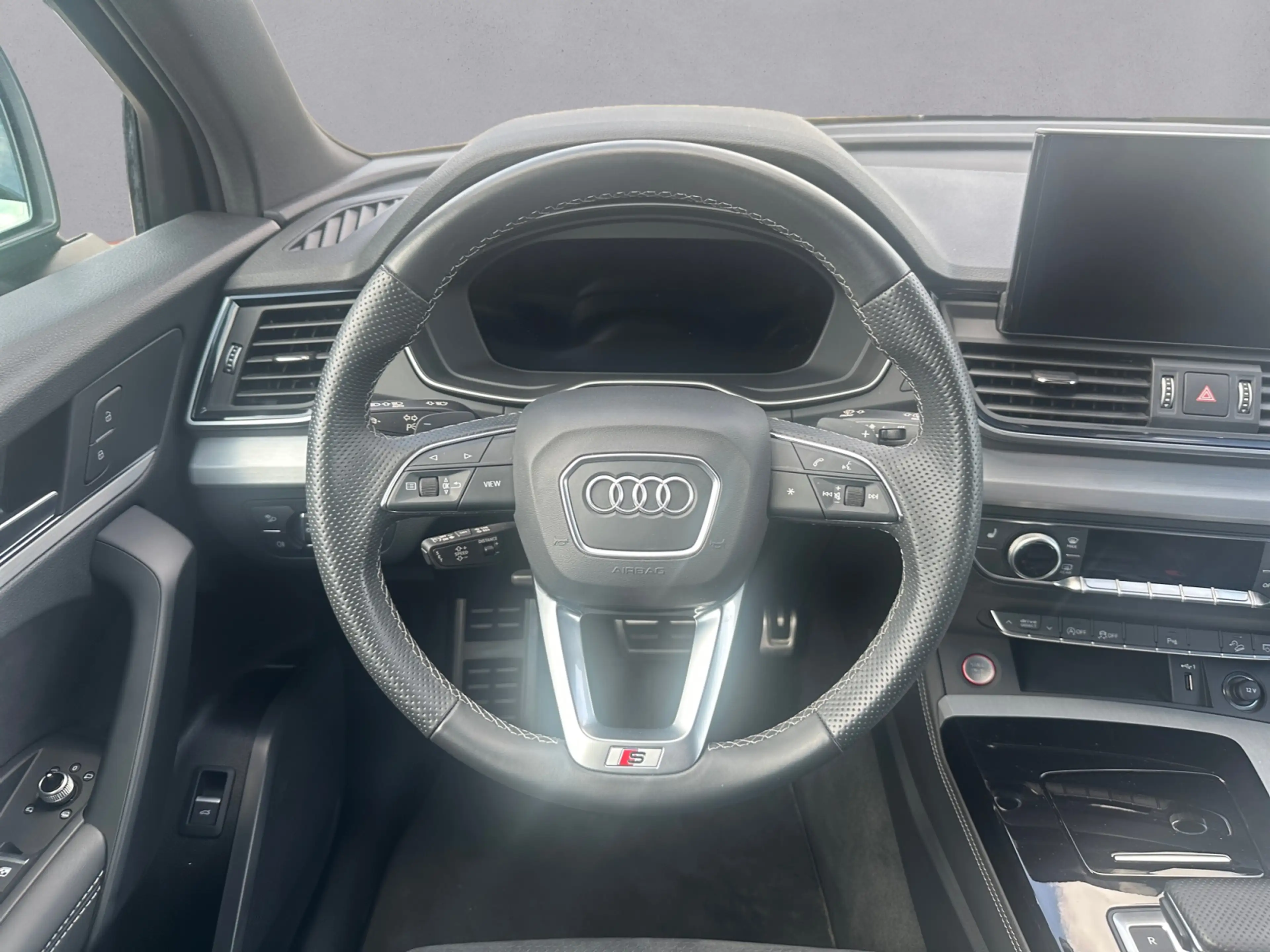 Audi SQ5 3.0 TDI tiptronic AHK / NAVI / KAMERA / SITZHE — photo 12