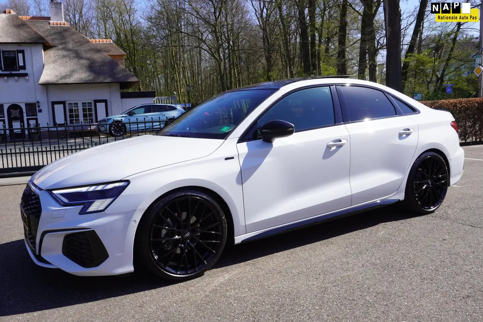Audi A3 LIMOUSINE 35 TFSI S edition 3x S Line Ponoraama Le Blanc - 1