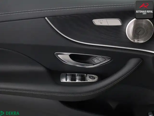 Mercedes-Benz E-Class view 21