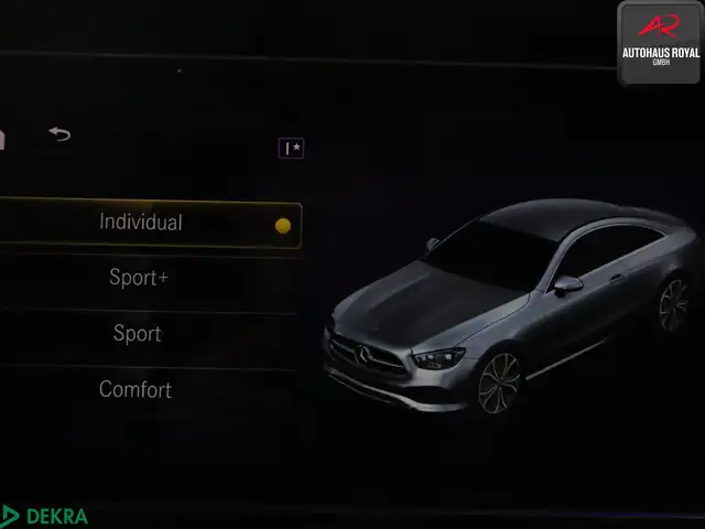 Mercedes-Benz E-Class view 17