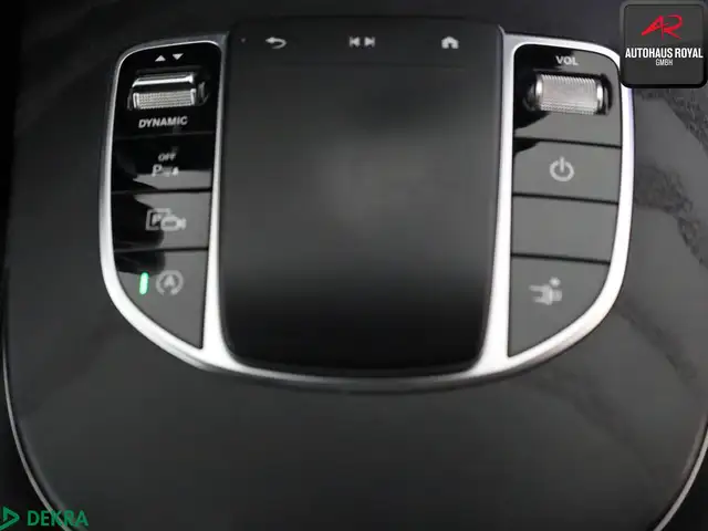 Mercedes-Benz E-Class view 18