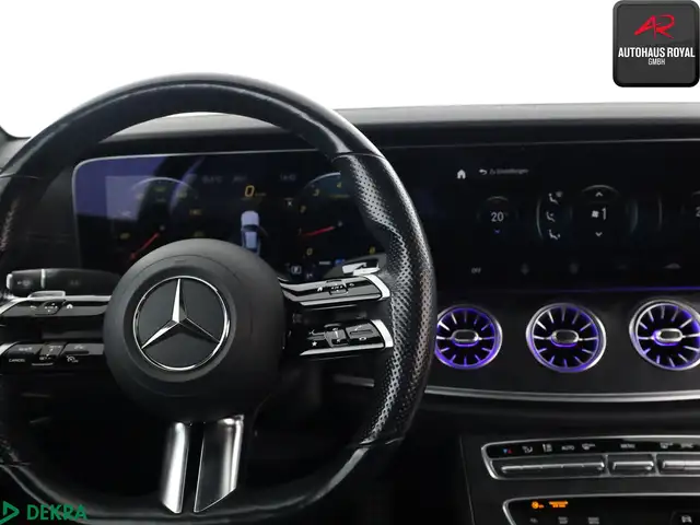 Mercedes-Benz E-Class view 9