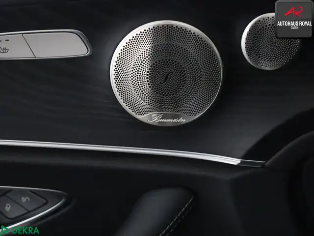 Mercedes-Benz E-Class view 22