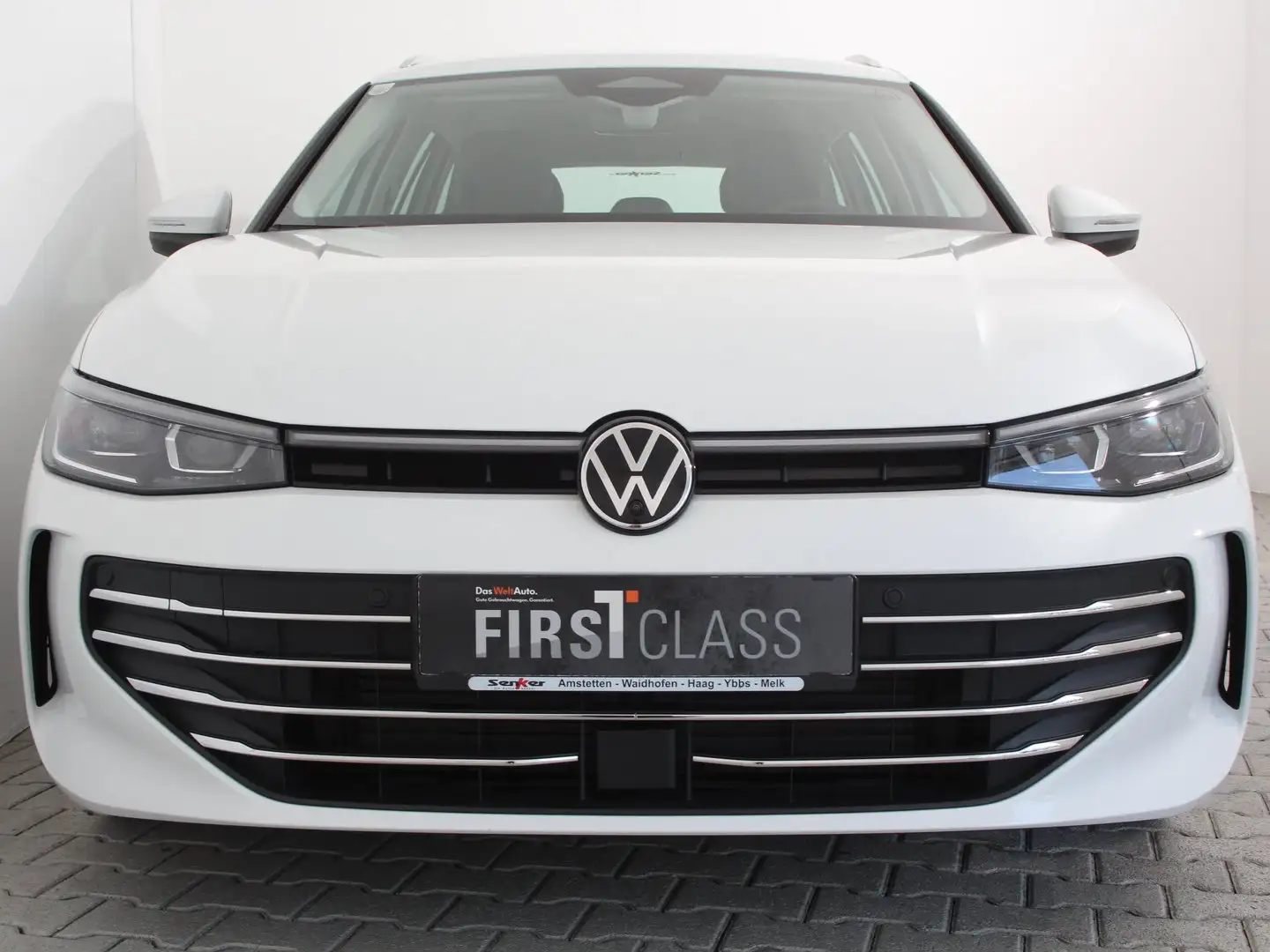 Volkswagen Passat Variant Business TDI DSG Weiß - 2