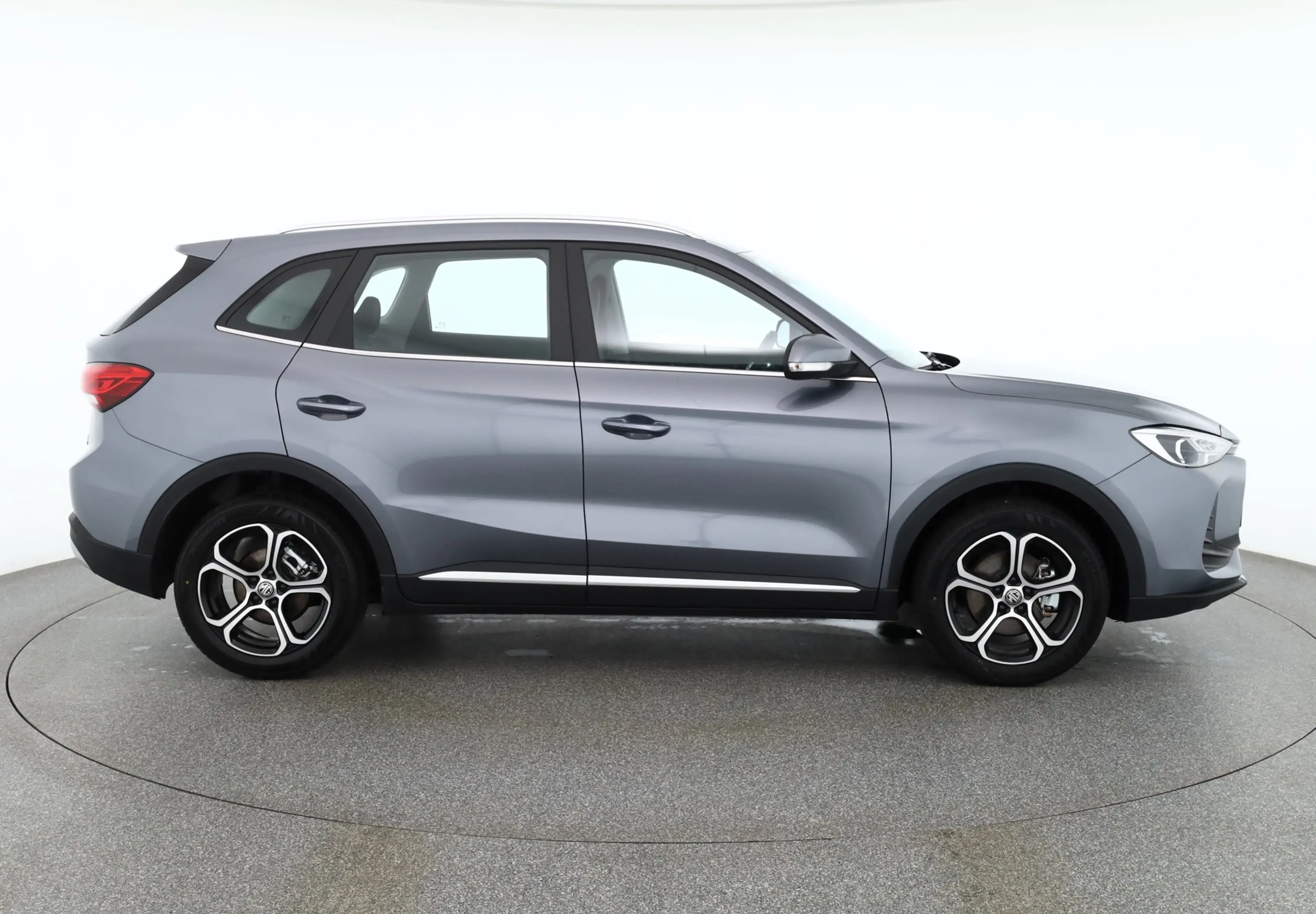 MG ZS 1.5 Hybrid Comfort Aut. LED ACC Navi Kamera — photo 6