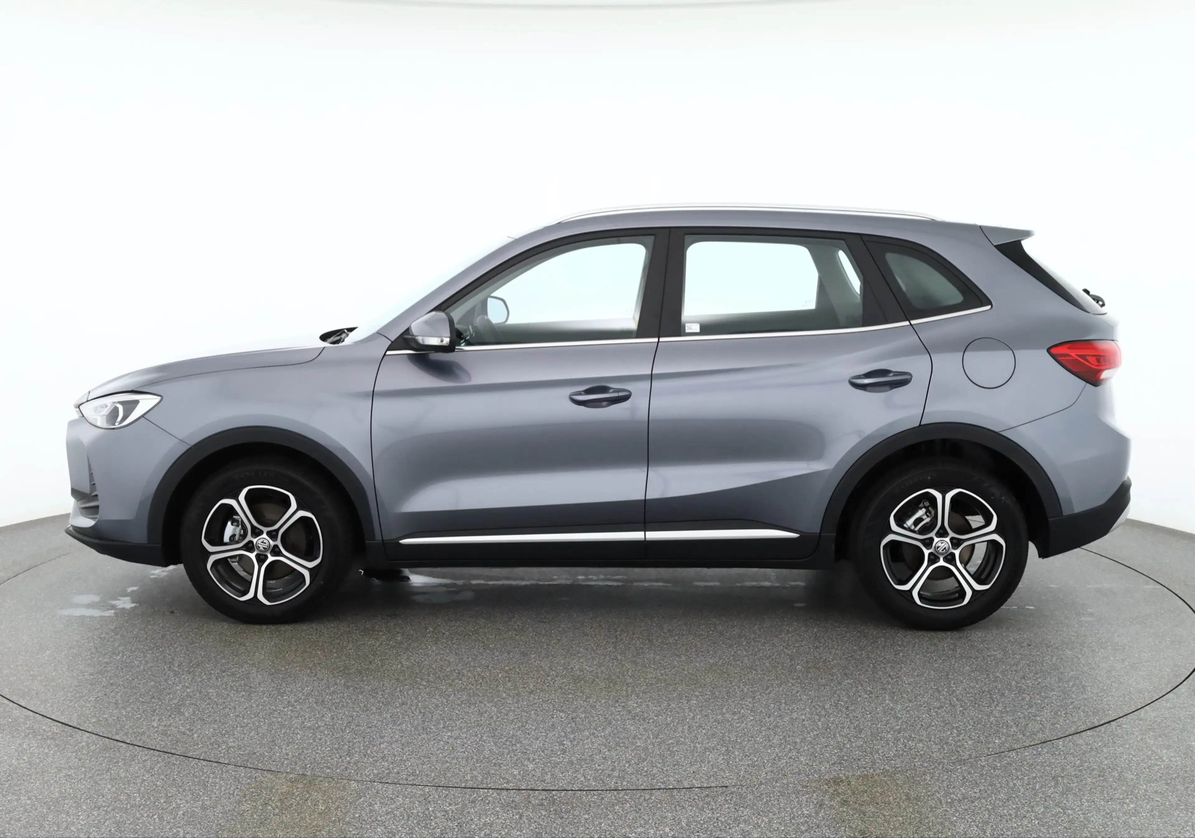 MG ZS 1.5 Hybrid Comfort Aut. LED ACC Navi Kamera — photo 2