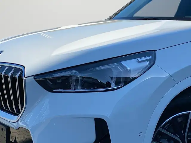 BMW X1 view 5