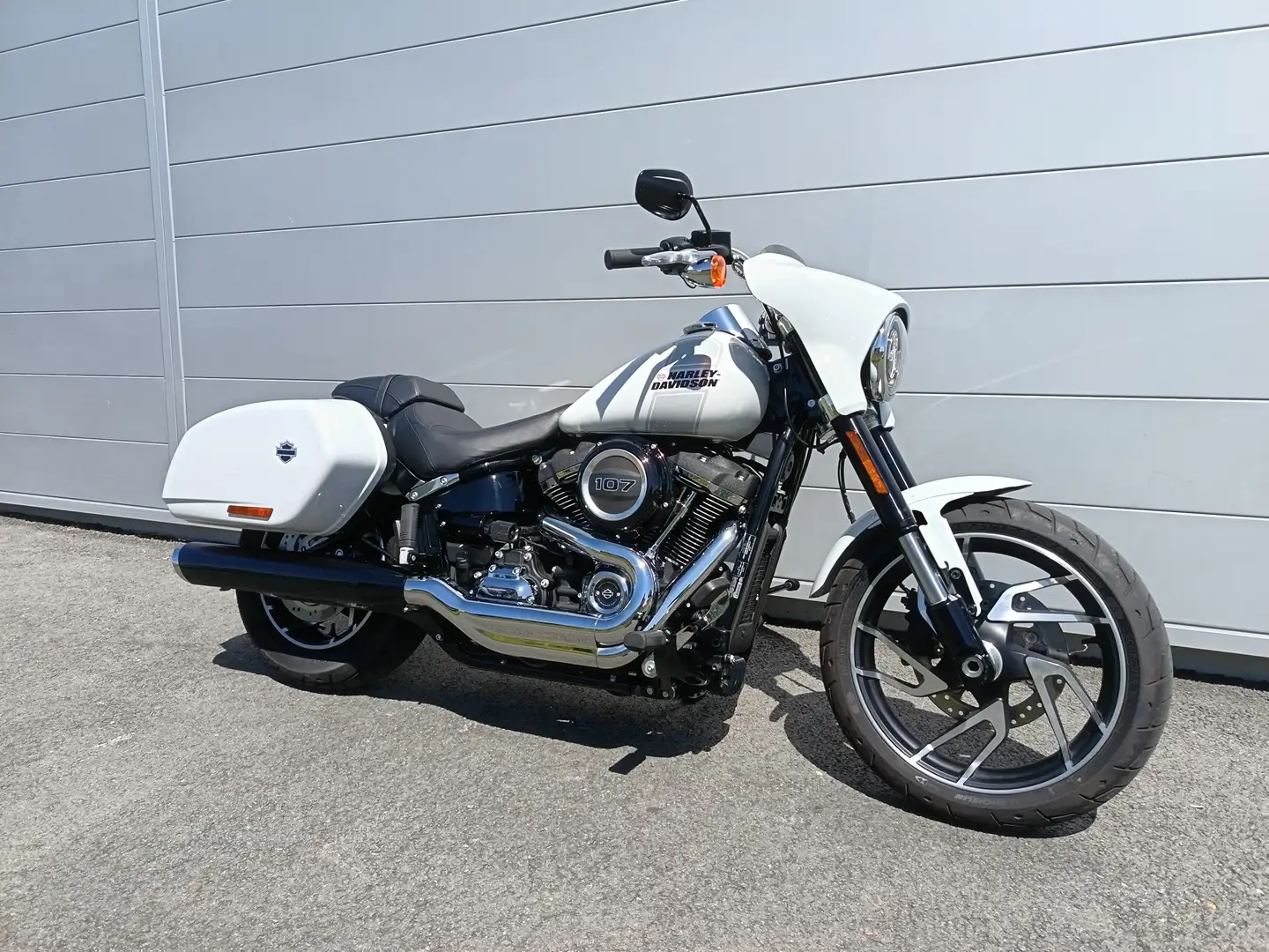 Harley-Davidson Sport Glide Biały - 2