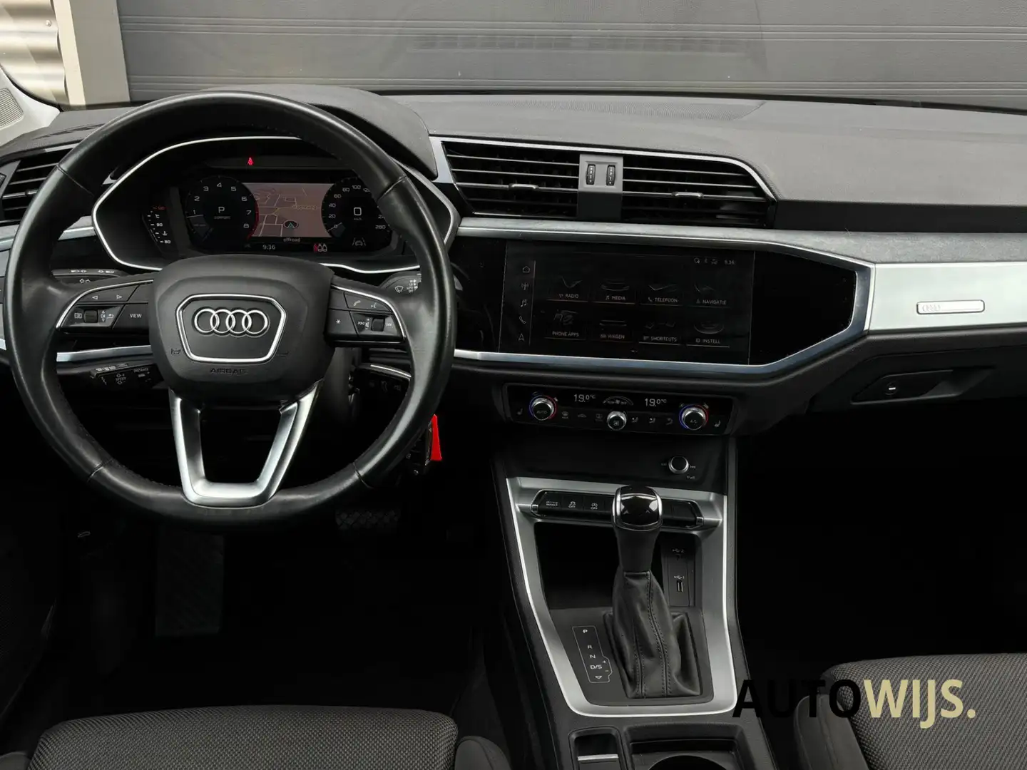Audi Q3 Sportback 35 TFSI Pro Line S|AUT|Led|Dealeronderho Grijs - 2