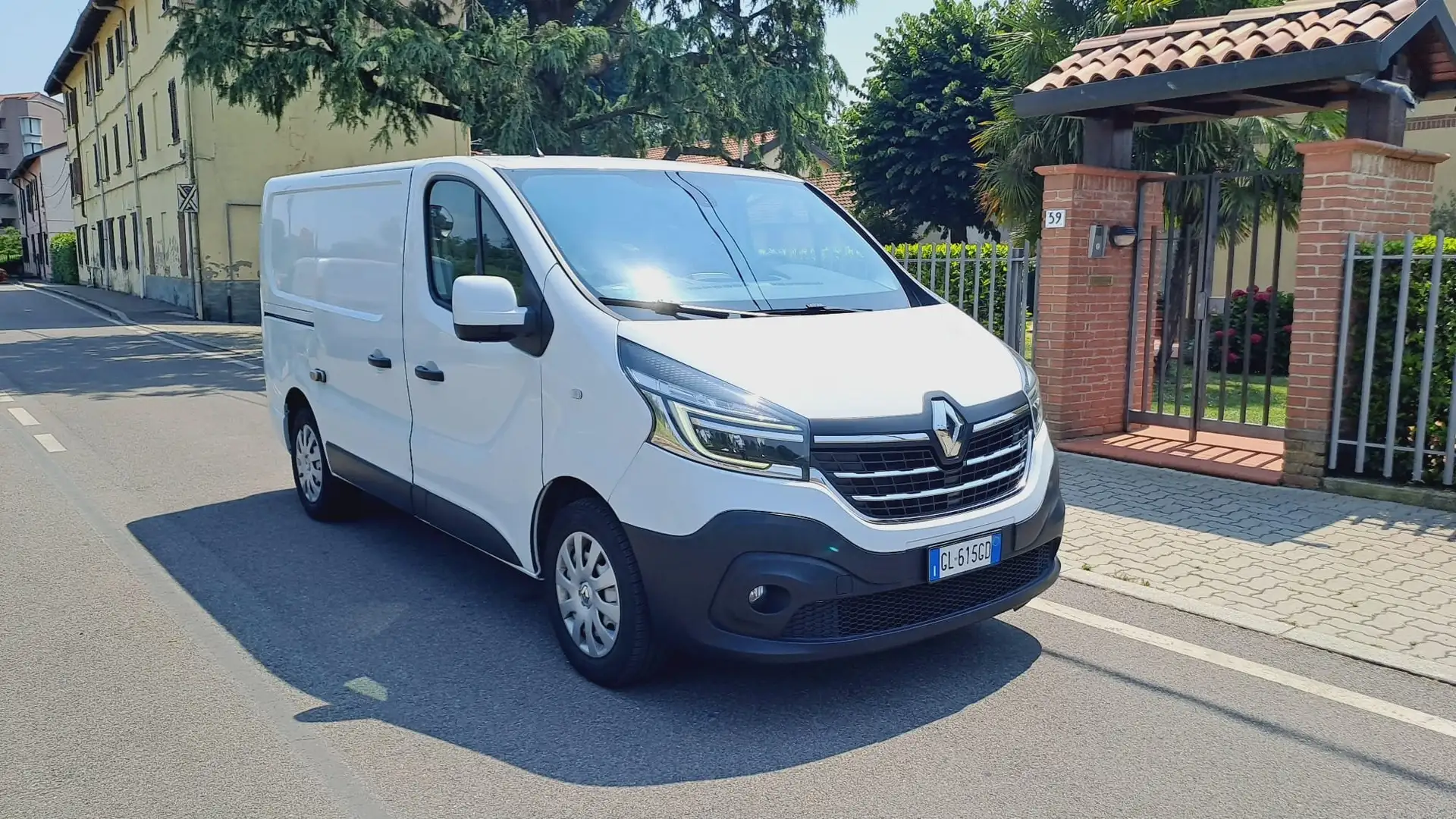 Renault Trafic 2.0 145 cv euro 6d temp - 1