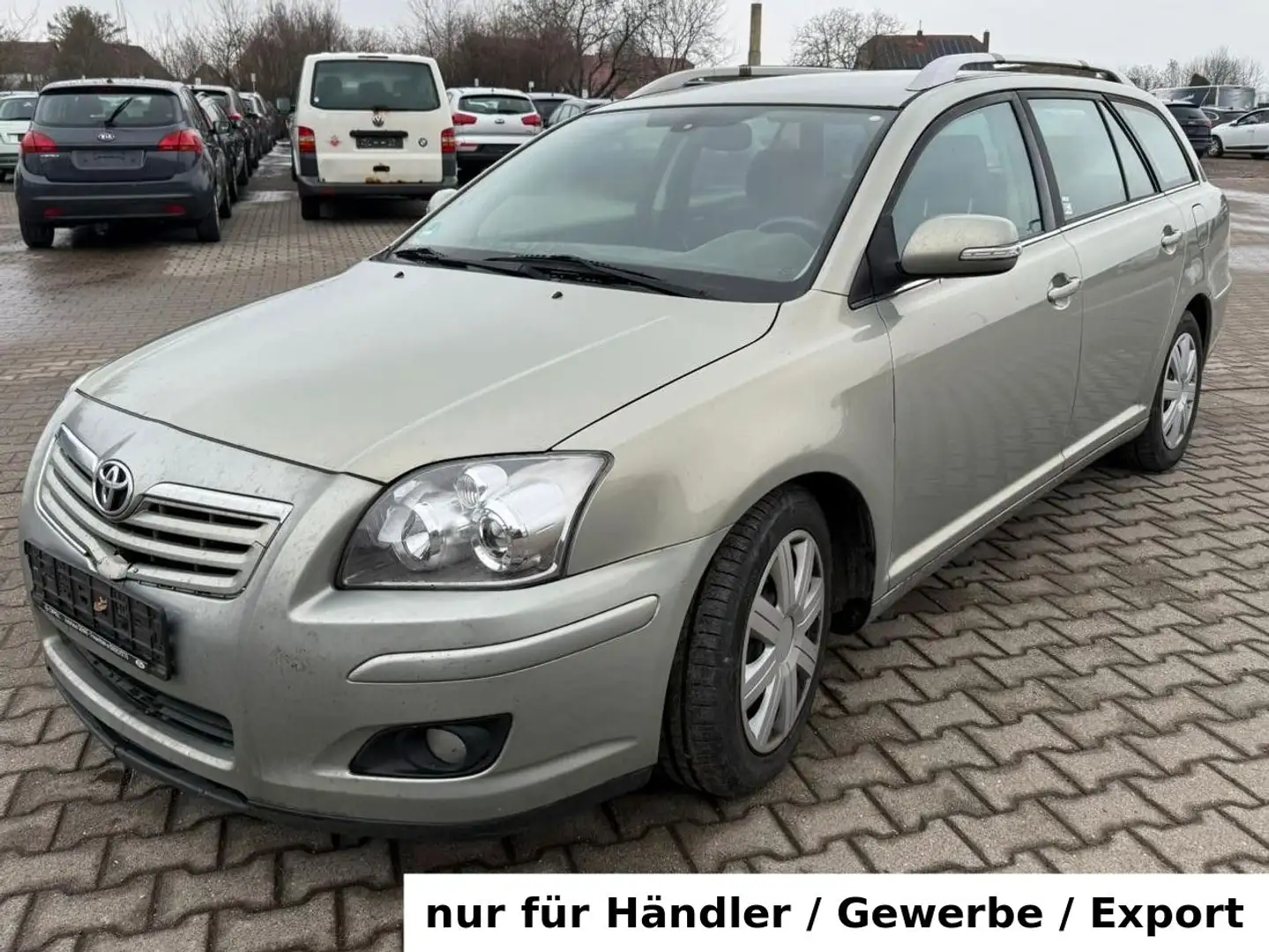 Toyota Avensis Kombi 2.0 Sol Grün - 1