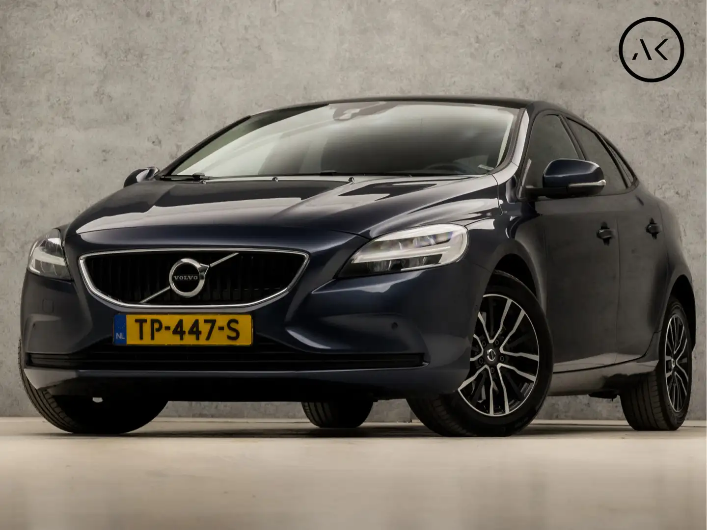 Volvo V40 1.5 T2 Sport Automaat (PANORAMADAK, NAVIGATIE, CAM Kék - 1