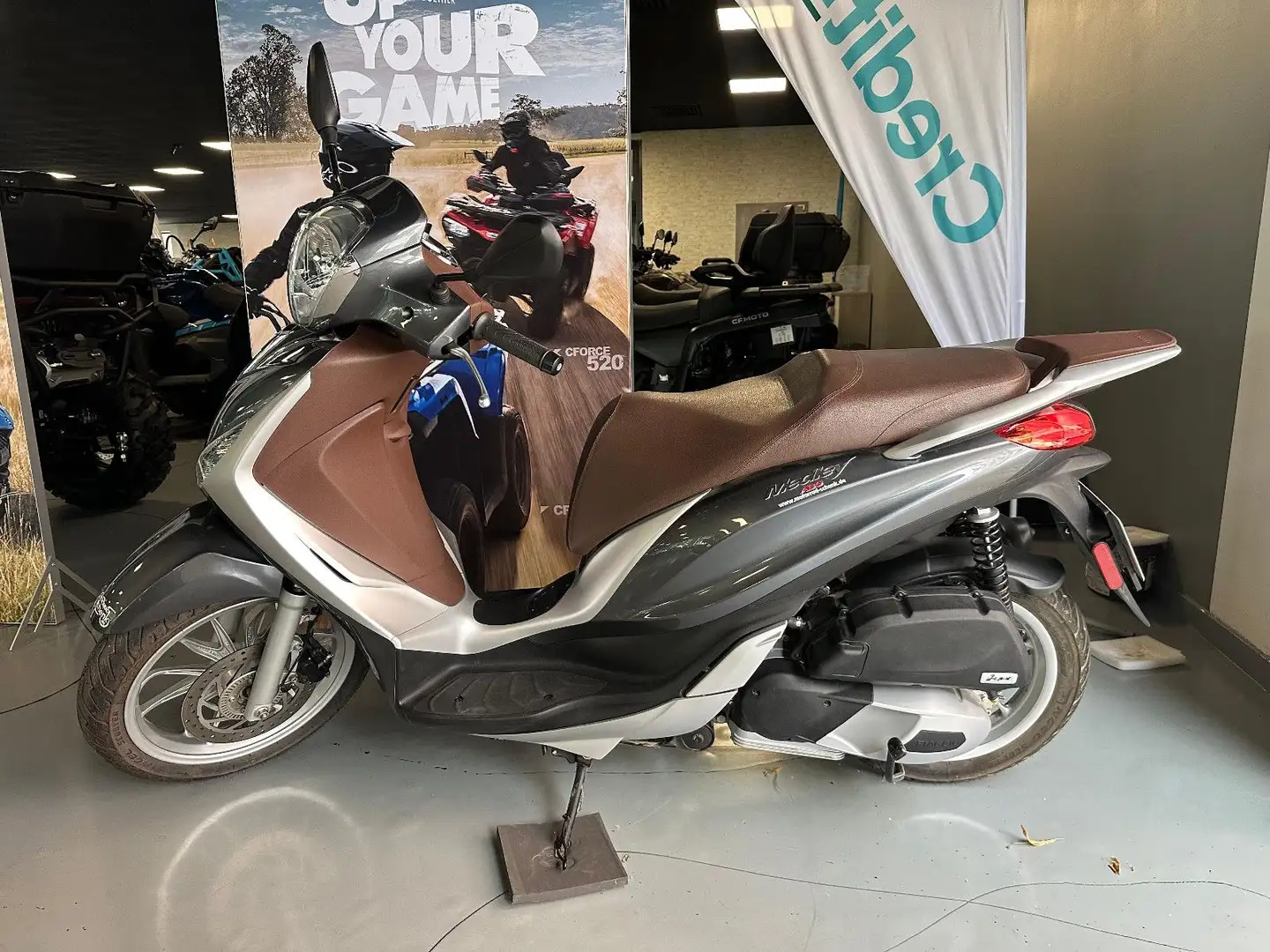 Piaggio Medley 125 ABS !!! TOP ZUSTAND - WIE NEU !!! Srebrny - 1